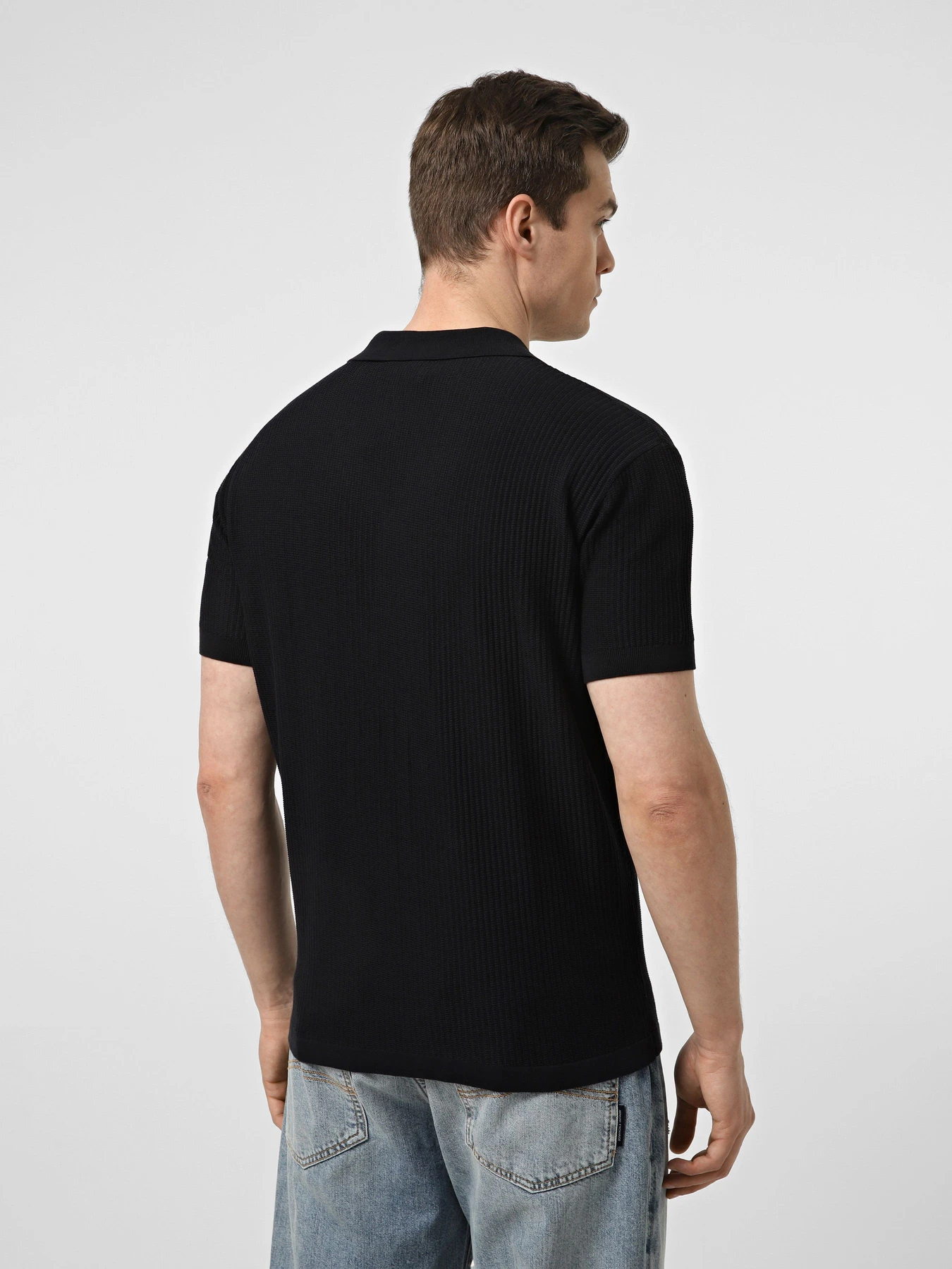 Футболки и поло Armani Exchange модель XM002165-AF20139-UB101 Футболки и поло Armani Exchange модель XM002165-AF20139-UB101 Фото
