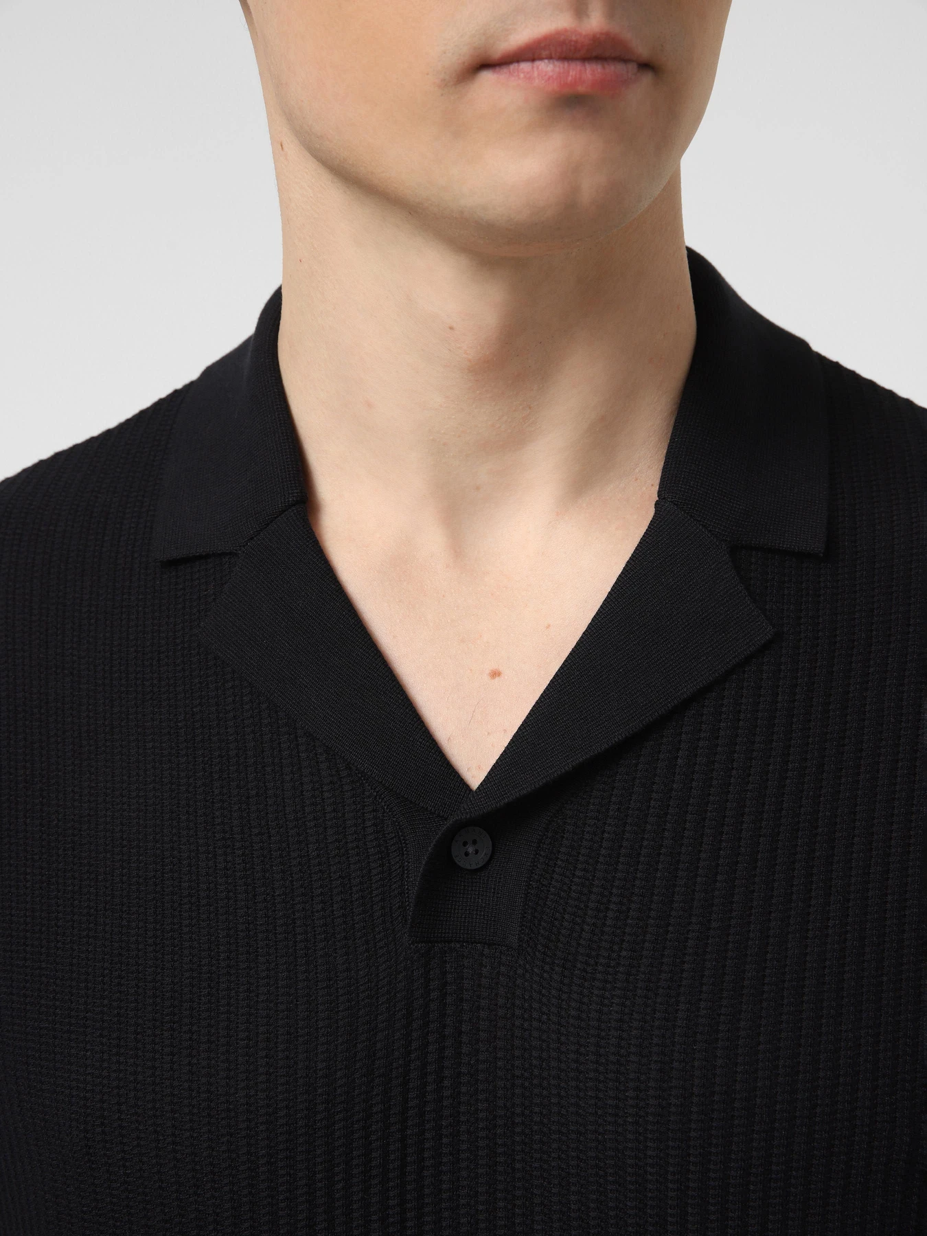 Футболки и поло Armani Exchange модель XM002165-AF20139-UB101 Футболки и поло Armani Exchange модель XM002165-AF20139-UB101 Фото