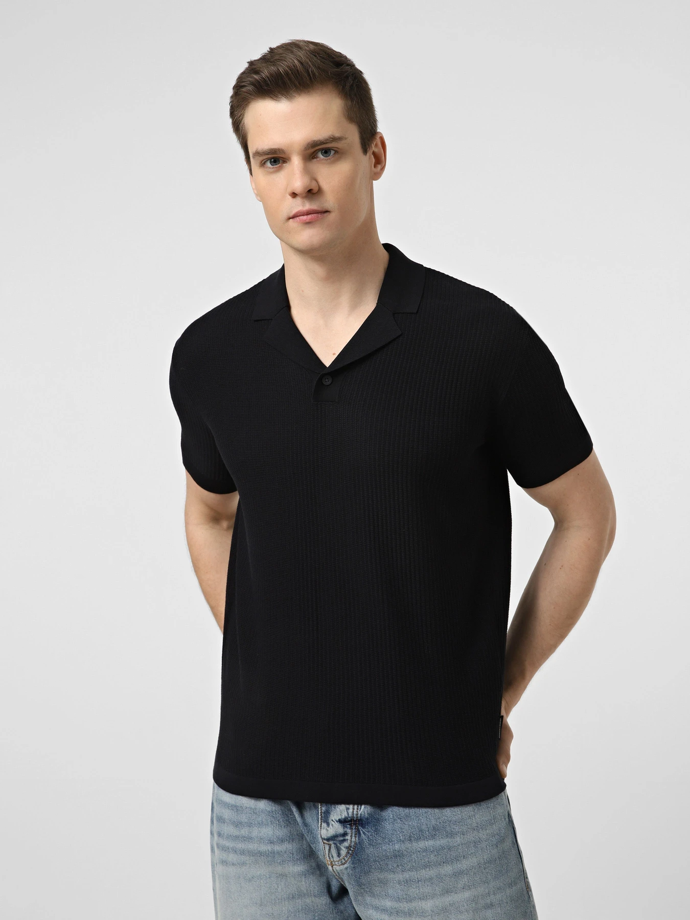 Футболки и поло Armani Exchange модель XM002165-AF20139-UB101 Футболки и поло Armani Exchange модель XM002165-AF20139-UB101 Фото