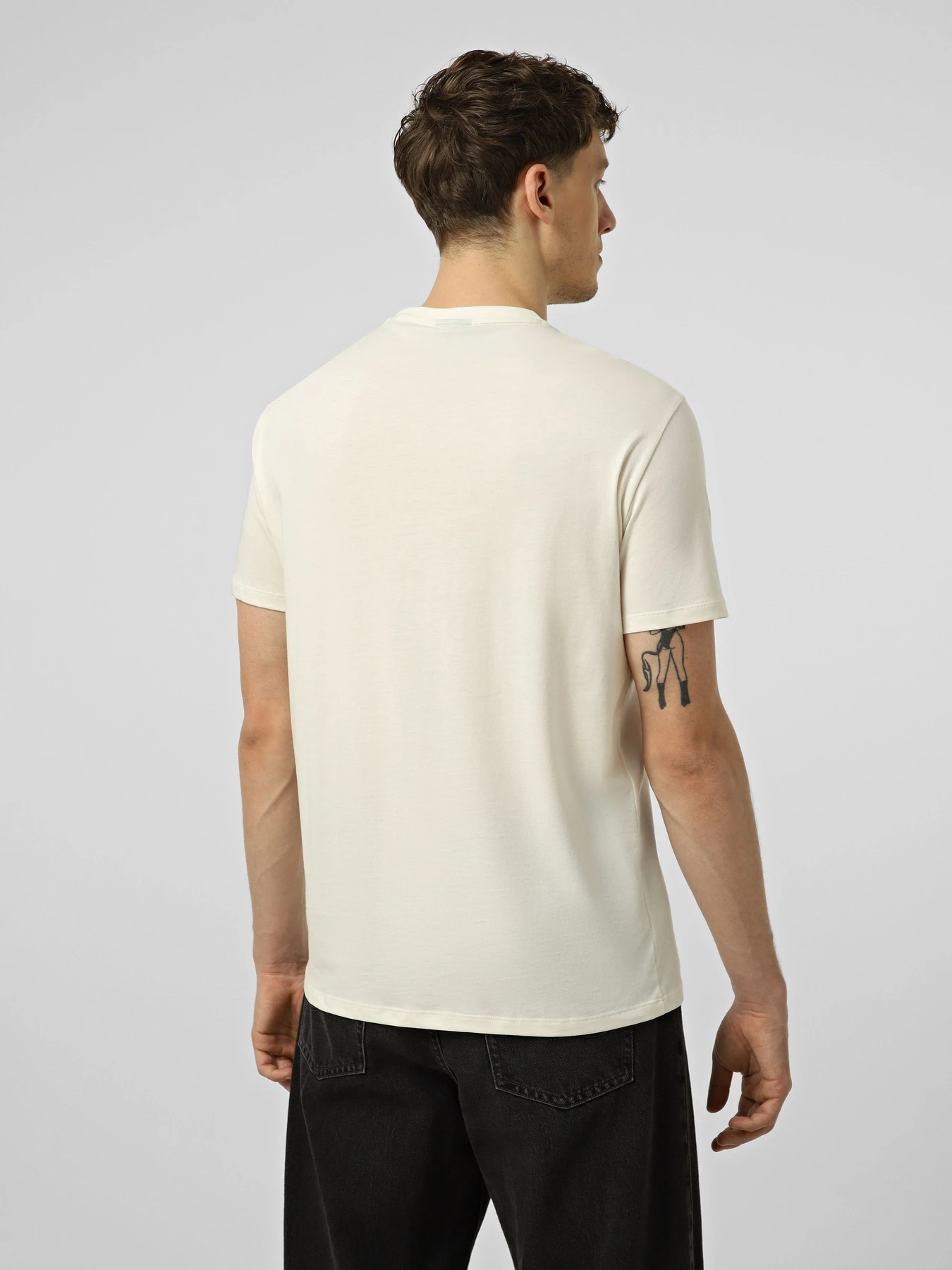Футболки и поло Armani Exchange модель XM002472-AF10356-U1074 Футболки и поло Armani Exchange модель XM002472-AF10356-U1074 Фото