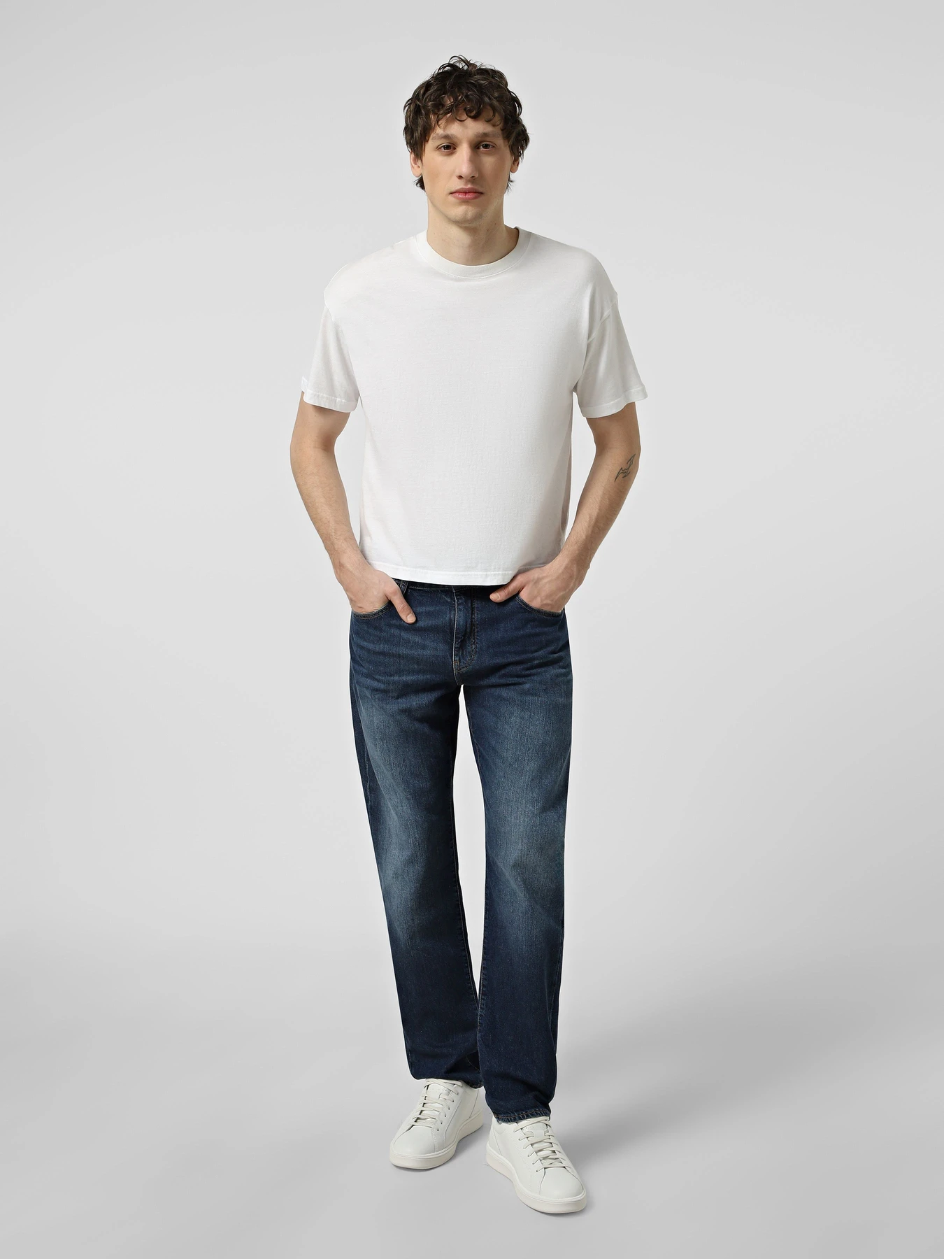 Джинси Armani Exchange модель XM000069-AF24455-MB001 Джинси Armani Exchange модель XM000069-AF24455-MB001 Фото