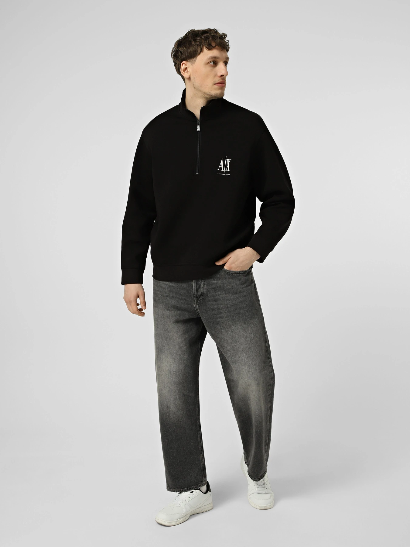 Худи и свитшоты Armani Exchange модель XM000370-AF10818-UC001 Худи и свитшоты Armani Exchange модель XM000370-AF10818-UC001 Фото