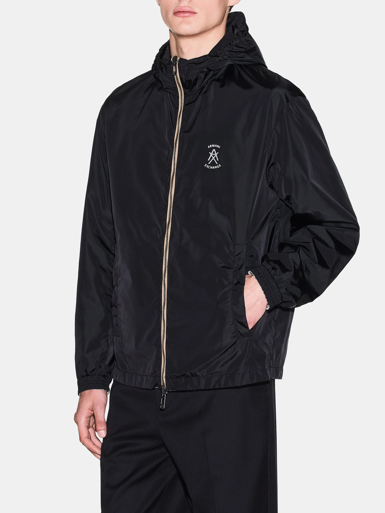 Куртки и дубленки Armani Exchange модель XM001830-AF18579-M0245 Фото