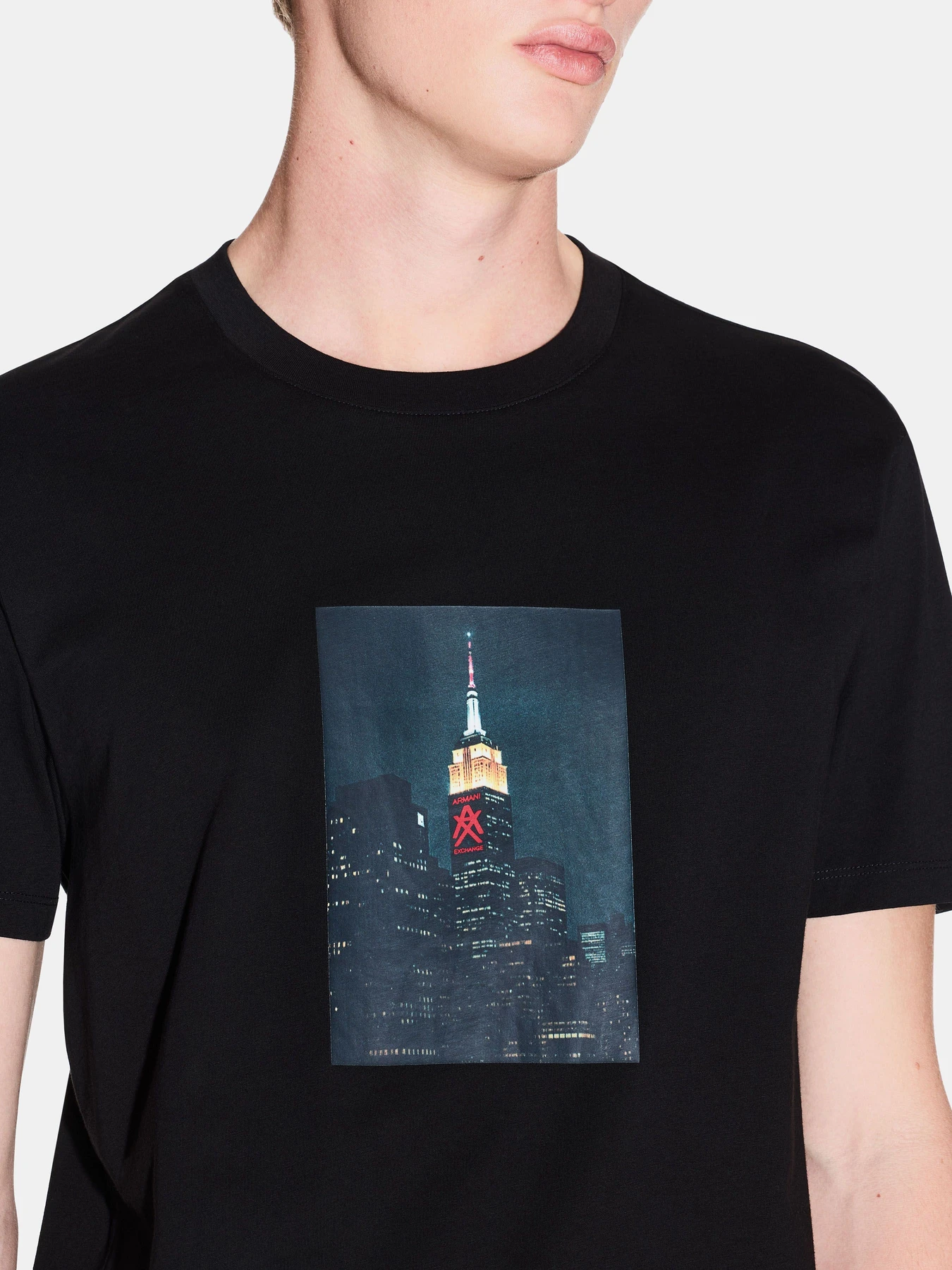 Футболки и поло Armani Exchange модель XM002214-AF10356-UC001 Футболки и поло Armani Exchange модель XM002214-AF10356-UC001 Фото
