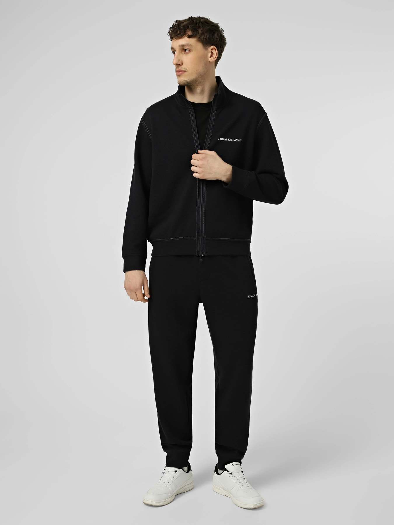 Брюки Armani Exchange модель XM002328-AF21870-UB101 Брюки Armani Exchange модель XM002328-AF21870-UB101 Фото