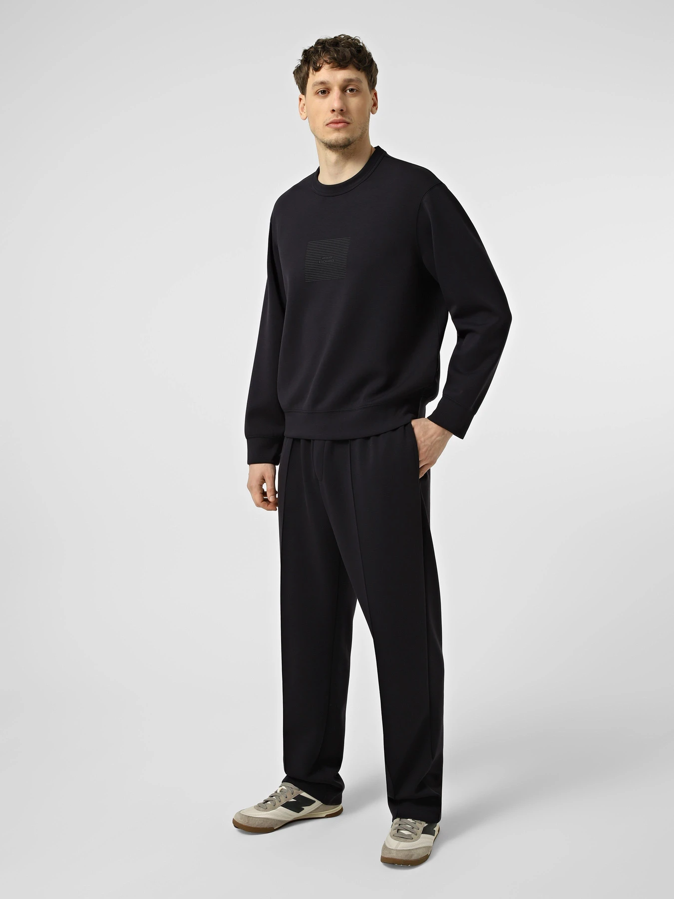 Брюки Armani Exchange модель XM002397-AF19936-UB101 Брюки Armani Exchange модель XM002397-AF19936-UB101 Фото