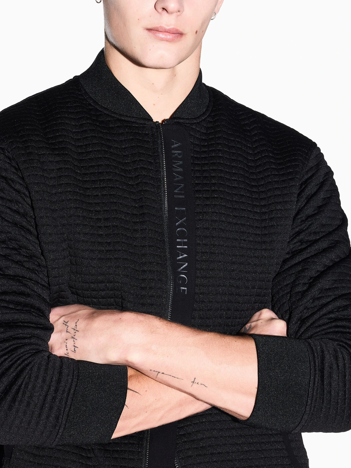 Куртки та дублянки Armani Exchange модель XM002409-AF13029-UC001 Куртки та дублянки Armani Exchange модель XM002409-AF13029-UC001 Фото
