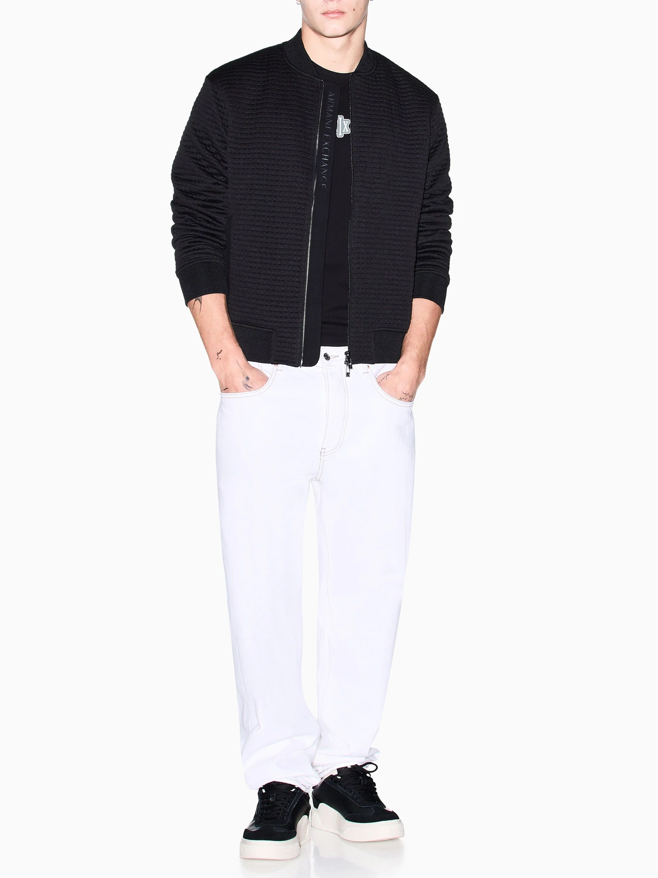 Куртки та дублянки Armani Exchange модель XM002409-AF13029-UC001 Куртки та дублянки Armani Exchange модель XM002409-AF13029-UC001 Фото
