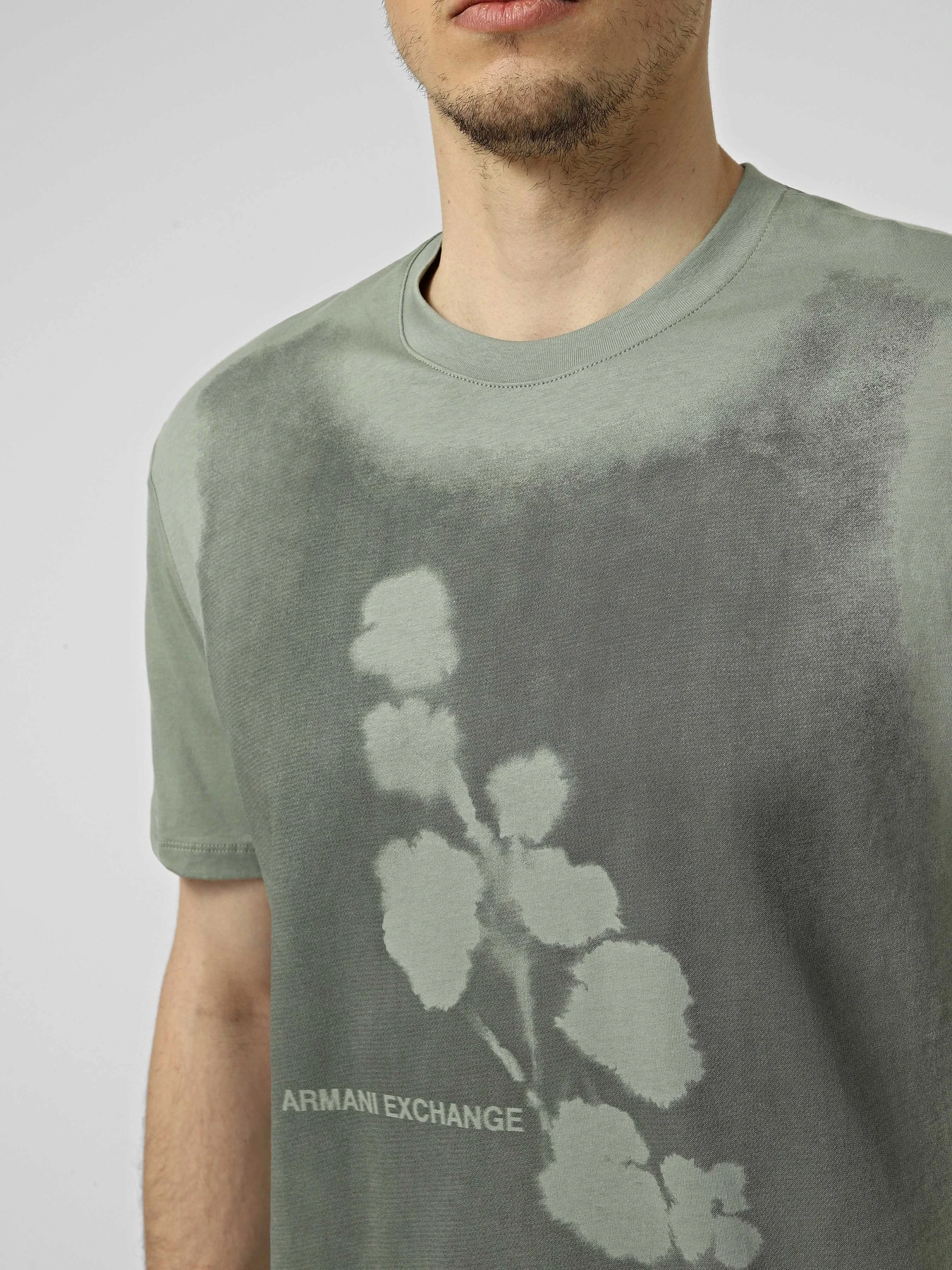 Футболки и поло Armani Exchange модель XM002479-AF10358-U7210 Футболки и поло Armani Exchange модель XM002479-AF10358-U7210 Фото