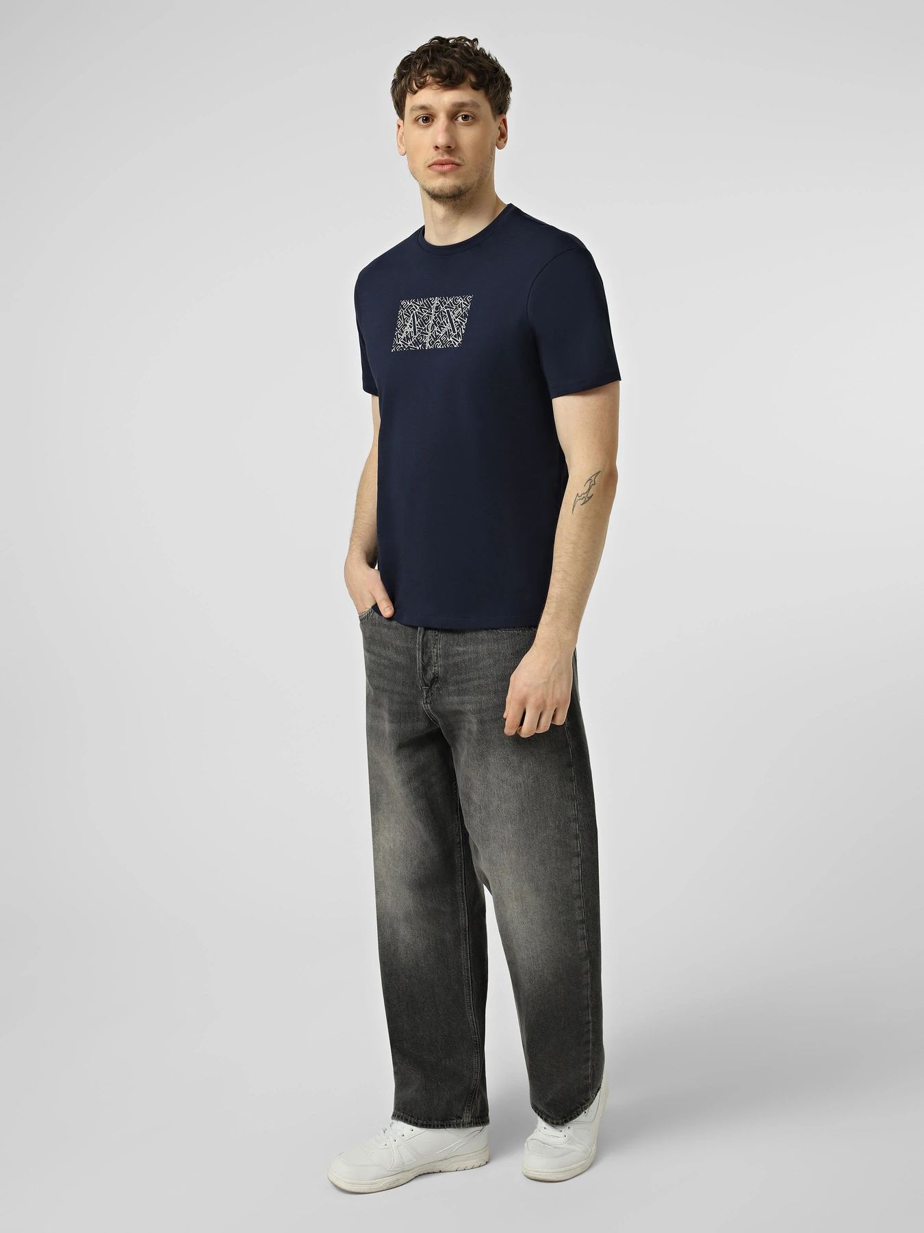 Футболки и поло Armani Exchange модель XM002784-AF10356-UB096 Футболки и поло Armani Exchange модель XM002784-AF10356-UB096 Фото