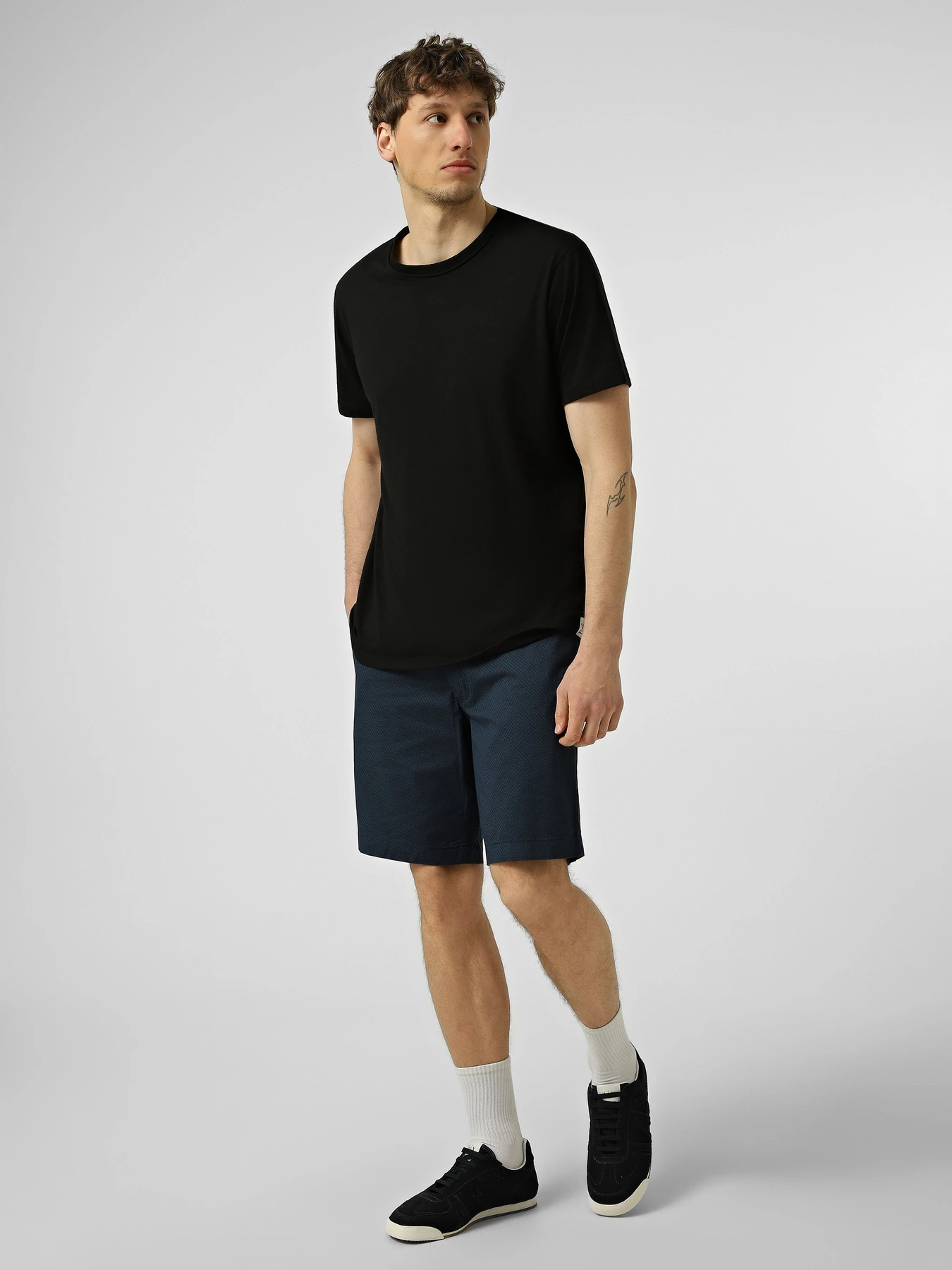Шорты Armani Exchange модель XM000627-AF13183-FB437 Фото