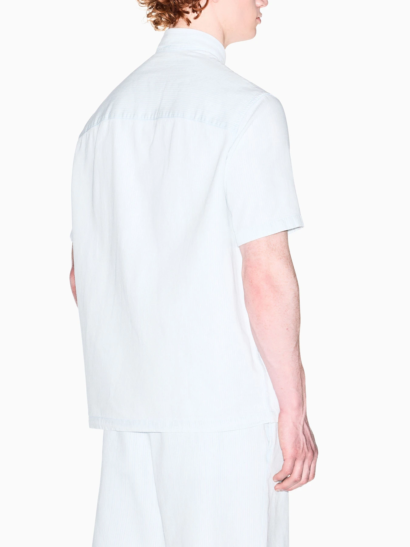 Рубашки Armani Exchange модель XM002266-AF22638-FB380 Рубашки Armani Exchange модель XM002266-AF22638-FB380 Фото