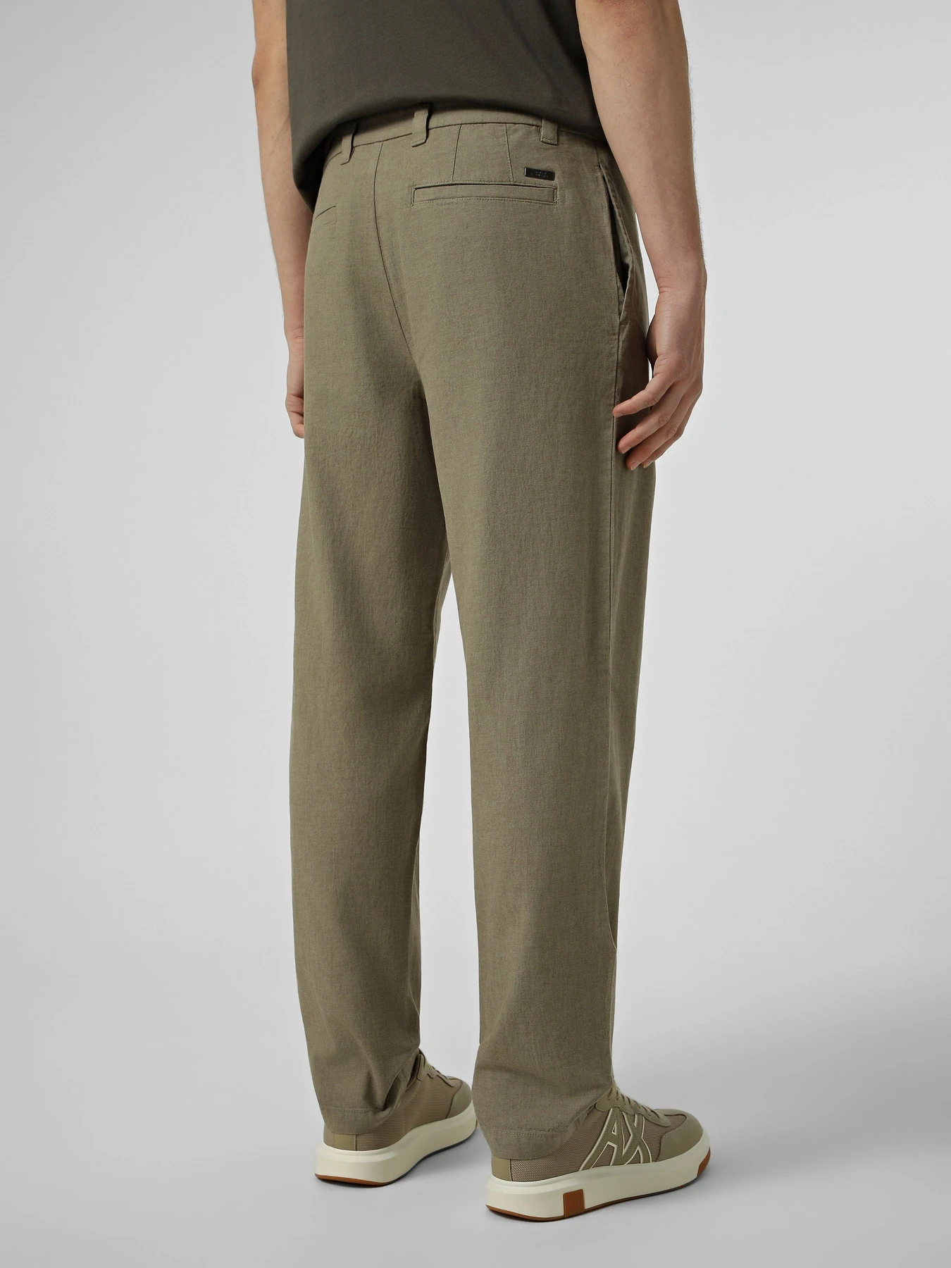 Брюки Armani Exchange модель XM002293-AF22842-U6229 Брюки Armani Exchange модель XM002293-AF22842-U6229 Фото