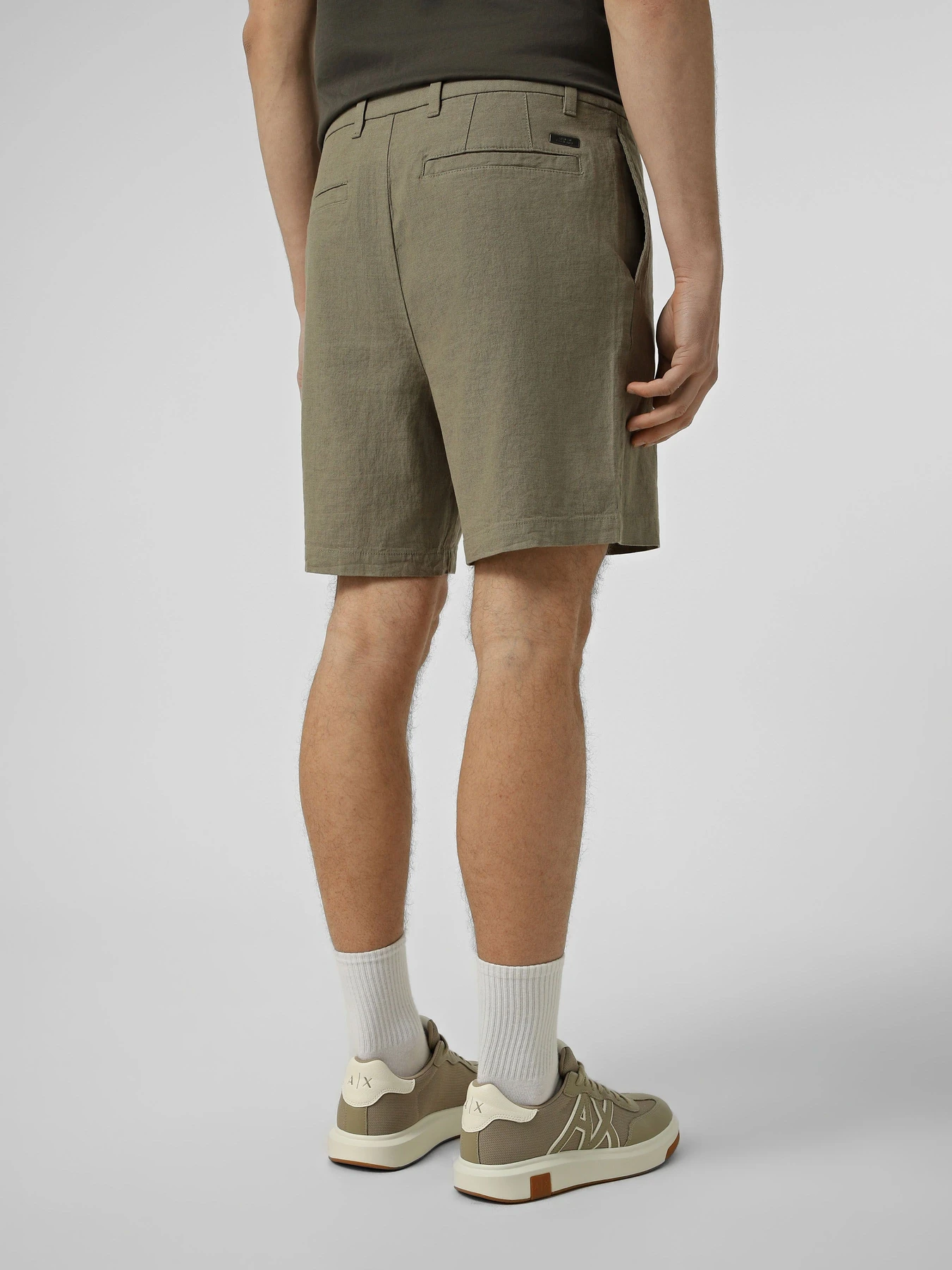 Шорты Armani Exchange модель XM002294-AF22842-U6229 Шорты Armani Exchange модель XM002294-AF22842-U6229 Фото