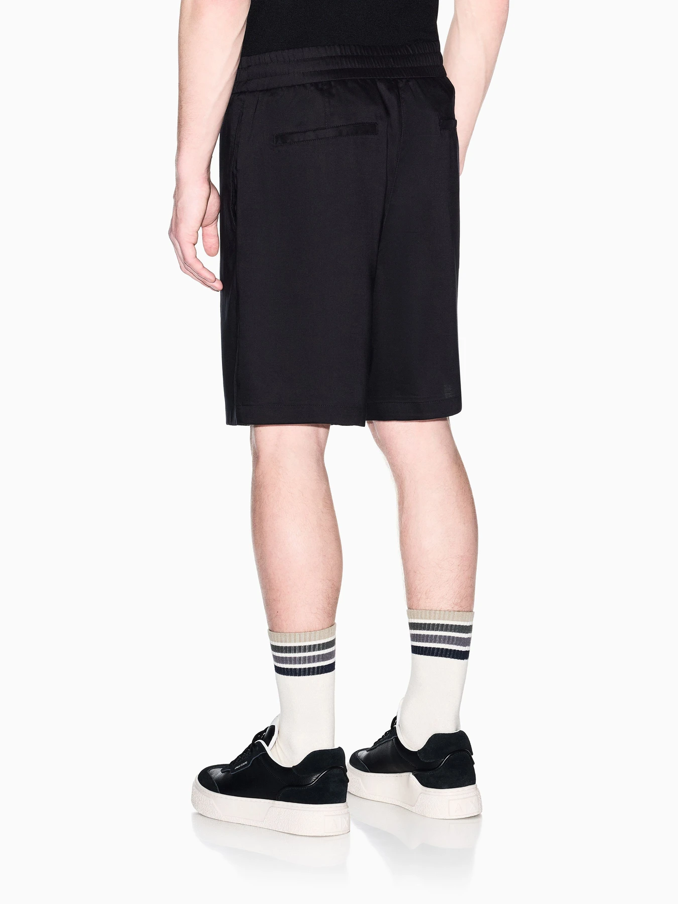 Шорты Armani Exchange модель XM002299-AF22715-UC001 Шорты Armani Exchange модель XM002299-AF22715-UC001 Фото