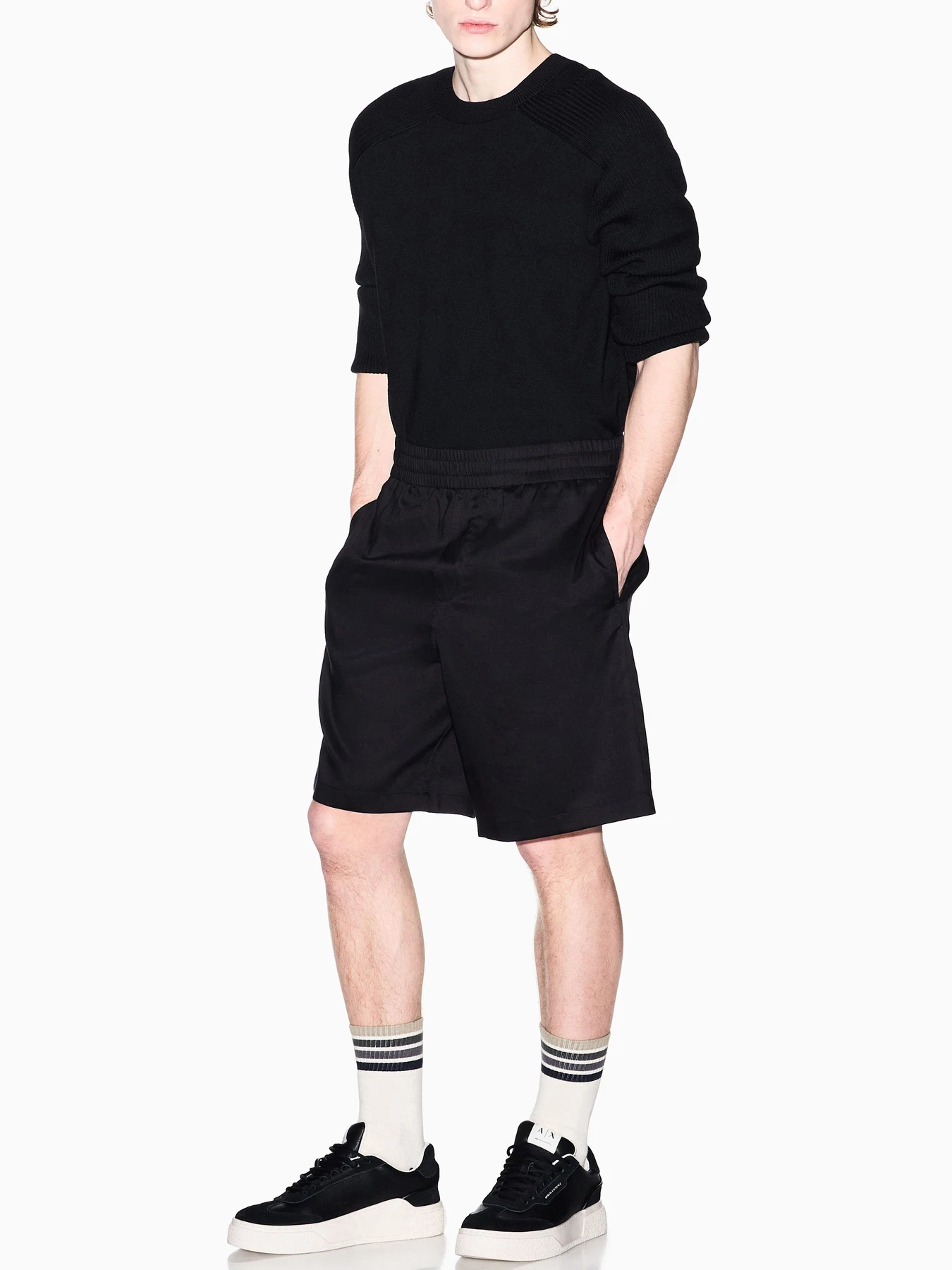 Шорты Armani Exchange модель XM002299-AF22715-UC001 Шорты Armani Exchange модель XM002299-AF22715-UC001 Фото