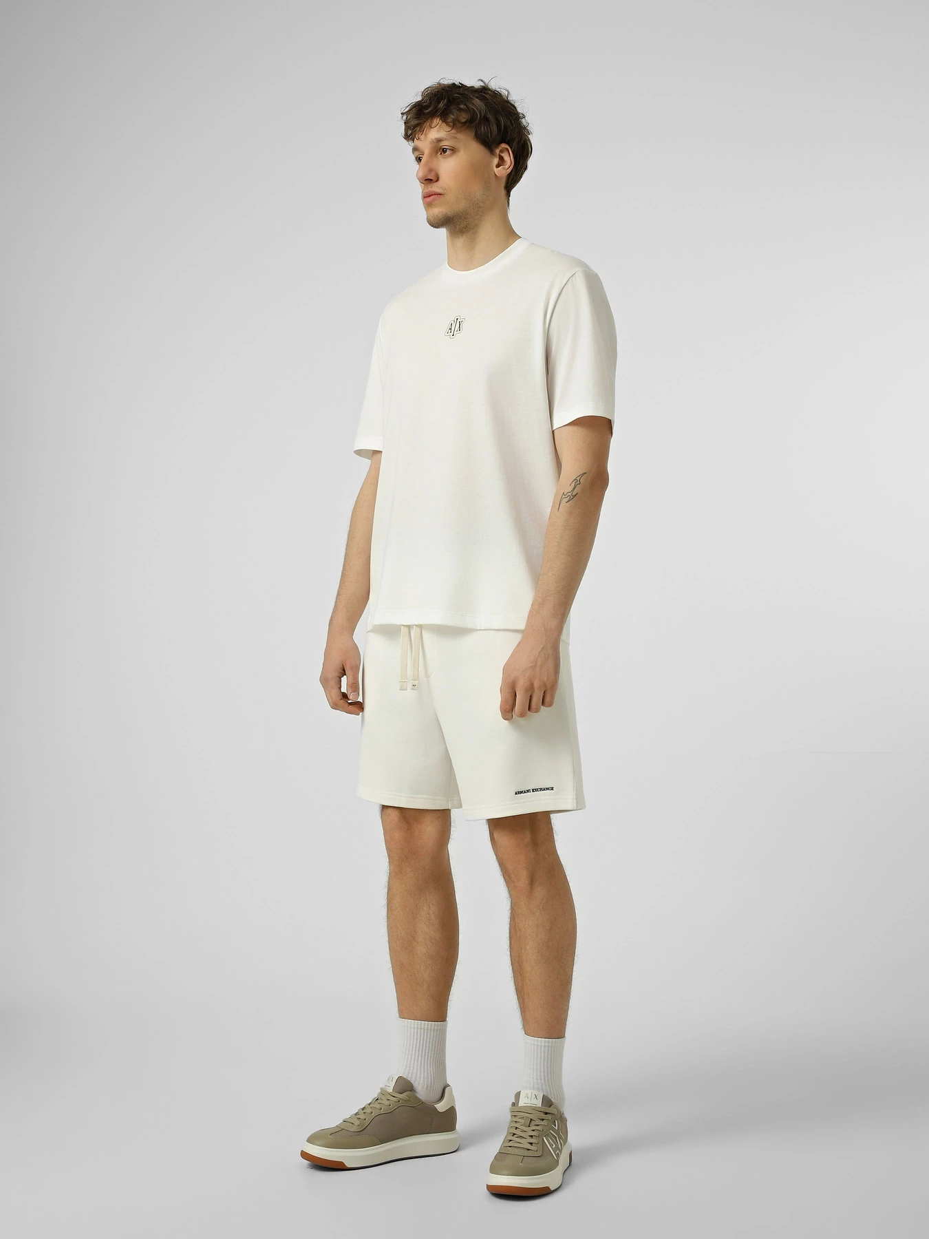 Шорты Armani Exchange модель XM002380-AF20169-U0009 Шорты Armani Exchange модель XM002380-AF20169-U0009 Фото