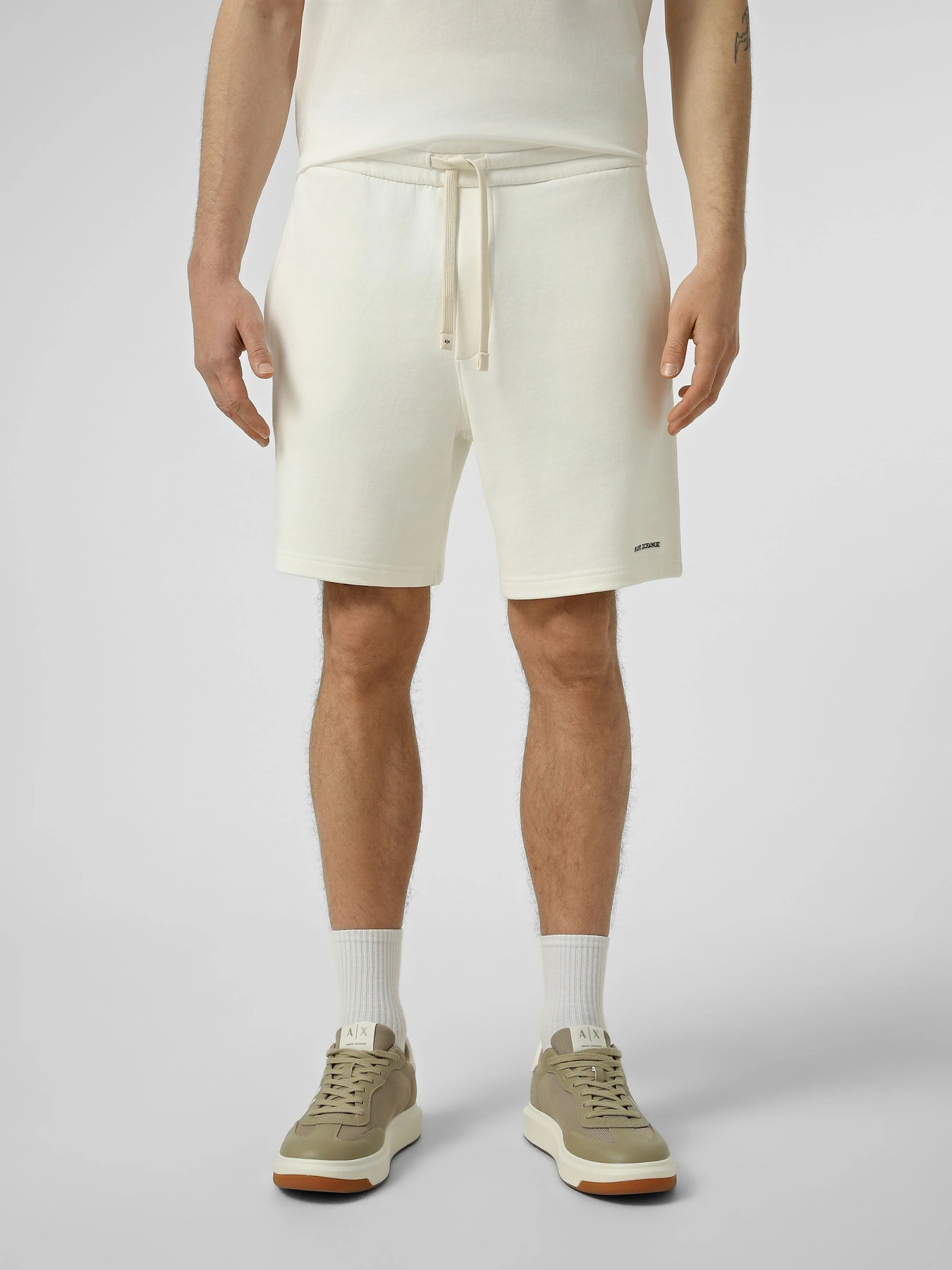Шорты Armani Exchange модель XM002380-AF20169-U0009 Шорты Armani Exchange модель XM002380-AF20169-U0009 Фото