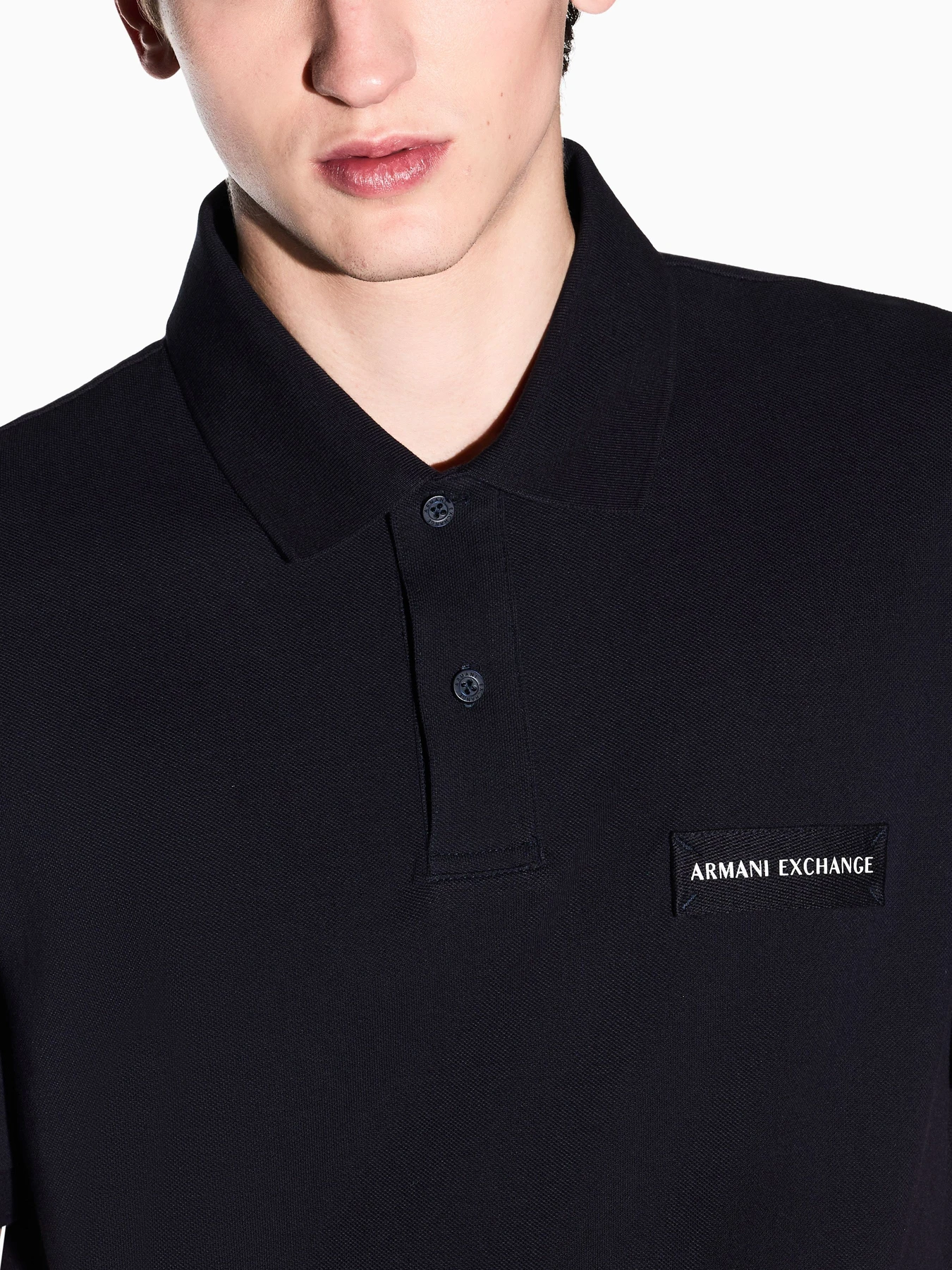 Футболки и поло Armani Exchange модель XM002390-AF13026-UB101 Футболки и поло Armani Exchange модель XM002390-AF13026-UB101 Фото
