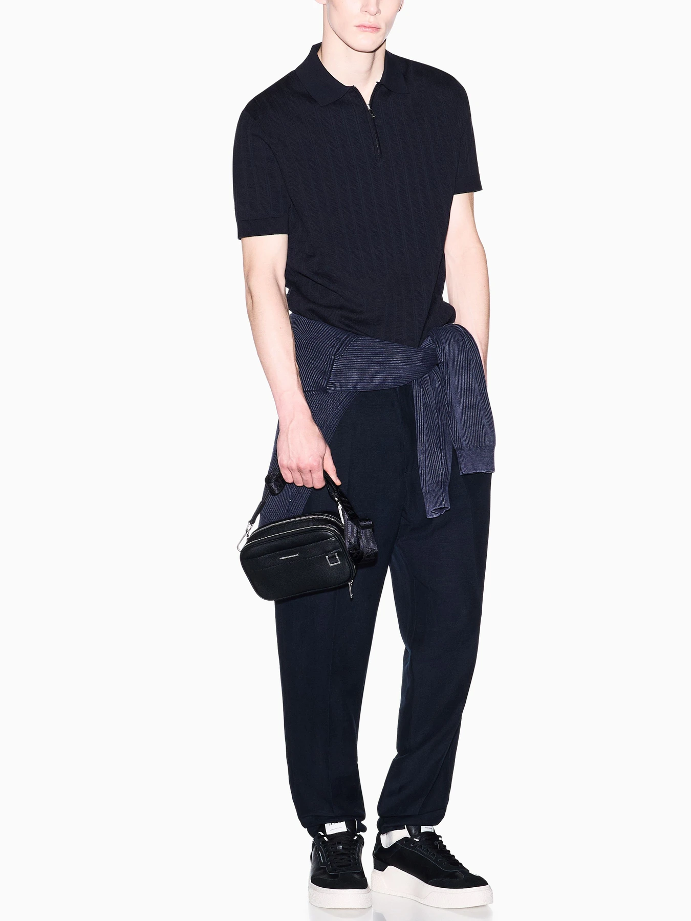 Футболки и поло Armani Exchange модель XM002438-AF22249-UB101 Футболки и поло Armani Exchange модель XM002438-AF22249-UB101 Фото