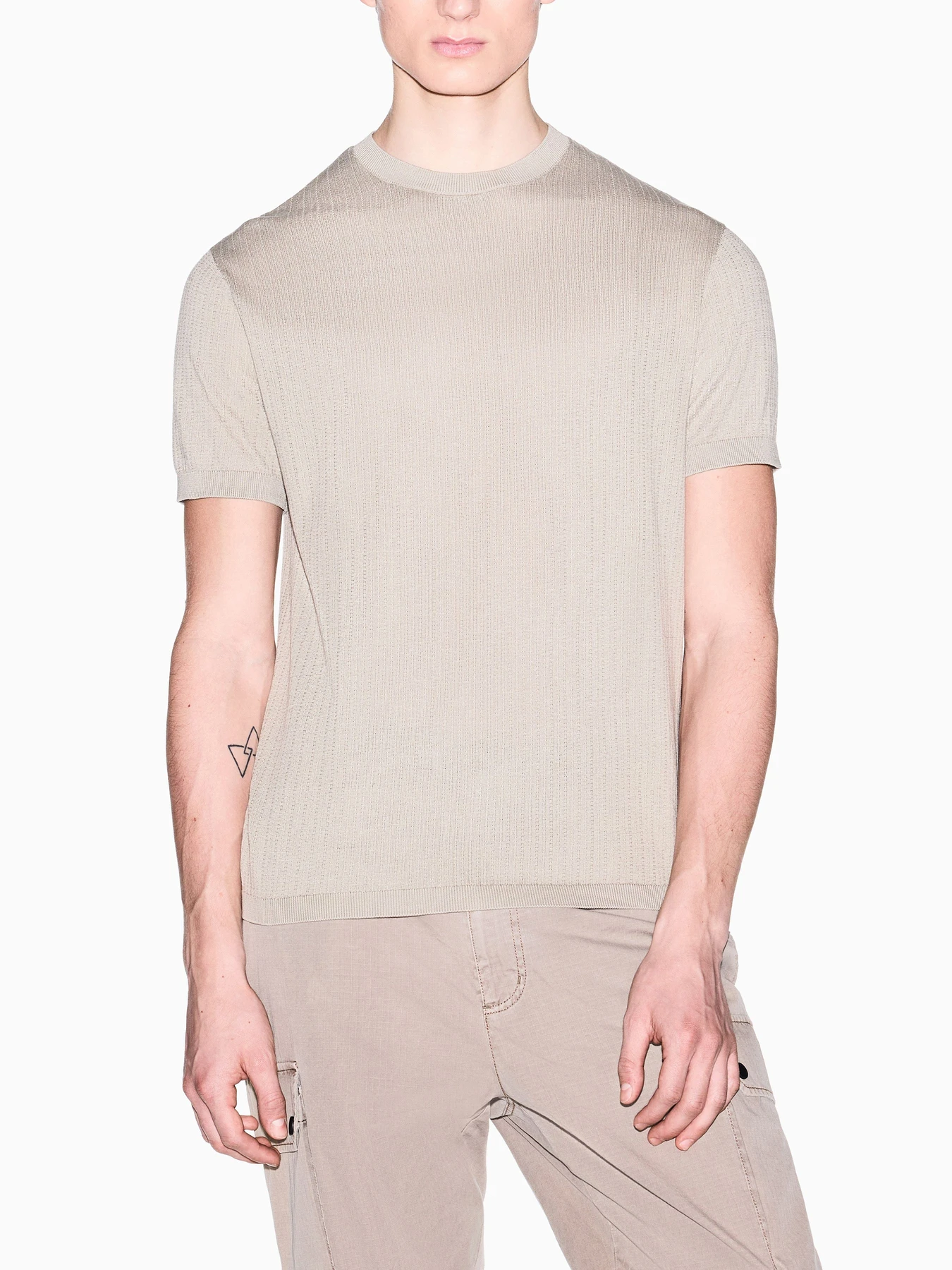 Футболки и поло Armani Exchange модель XM002439-AF22249-U6229 Футболки и поло Armani Exchange модель XM002439-AF22249-U6229 Фото