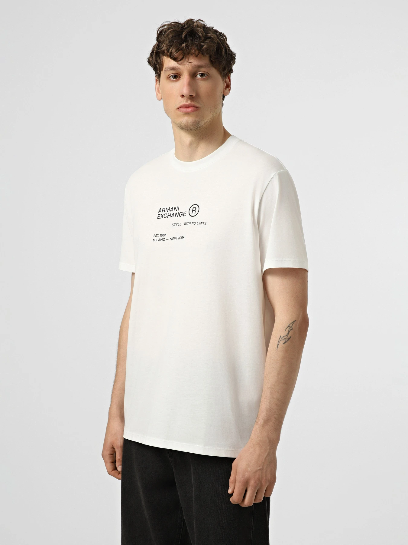 Футболки и поло Armani Exchange модель XM002490-AF10358-U0009 Футболки и поло Armani Exchange модель XM002490-AF10358-U0009 Фото
