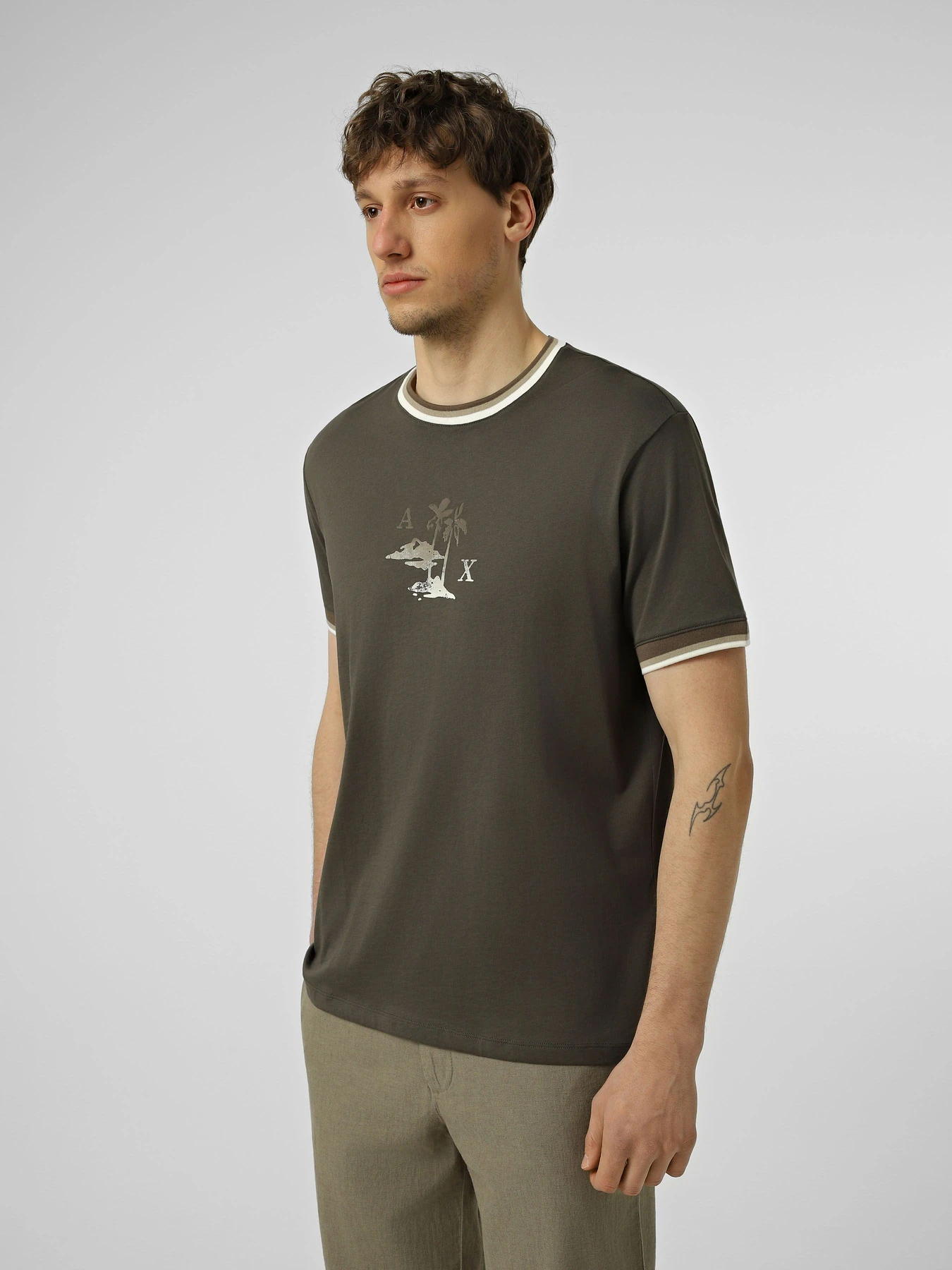 Футболки и поло Armani Exchange модель XM002790-AF10358-U8144 Футболки и поло Armani Exchange модель XM002790-AF10358-U8144 Фото
