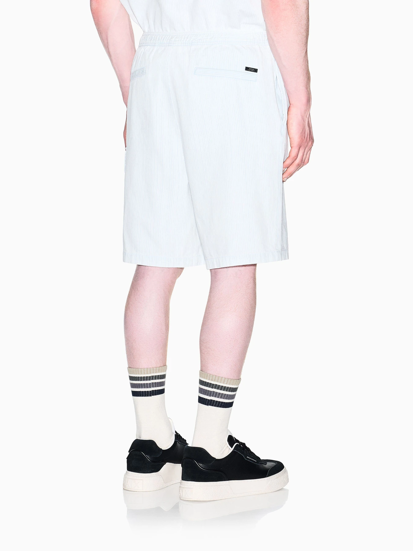 Шорты Armani Exchange модель XM002810-AF22638-FB380 Шорты Armani Exchange модель XM002810-AF22638-FB380 Фото