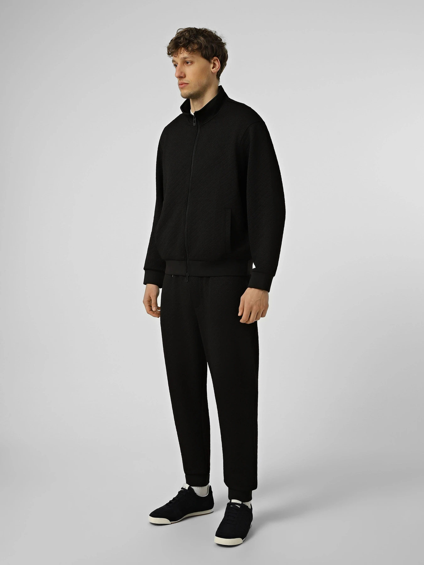 Худи и свитшоты Armani Exchange модель XM002899-AF21862-UC001 Фото