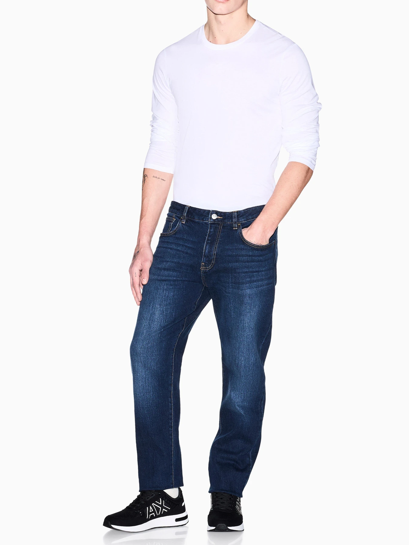 Джинсы Armani Exchange модель XM000049-AF14265-MB001 Джинсы Armani Exchange модель XM000049-AF14265-MB001 Фото