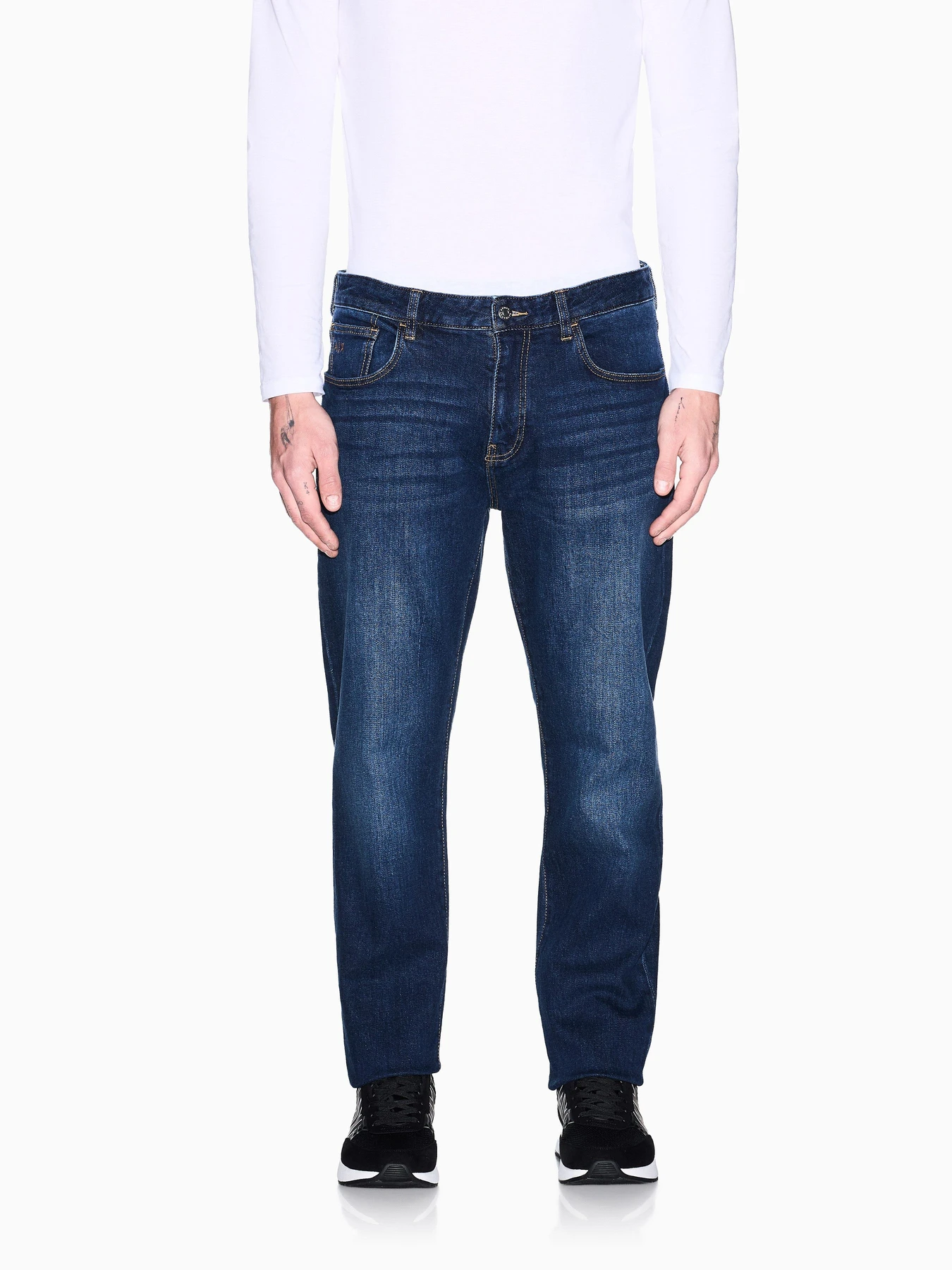 Джинсы Armani Exchange модель XM000049-AF14265-MB001 Джинсы Armani Exchange модель XM000049-AF14265-MB001 Фото