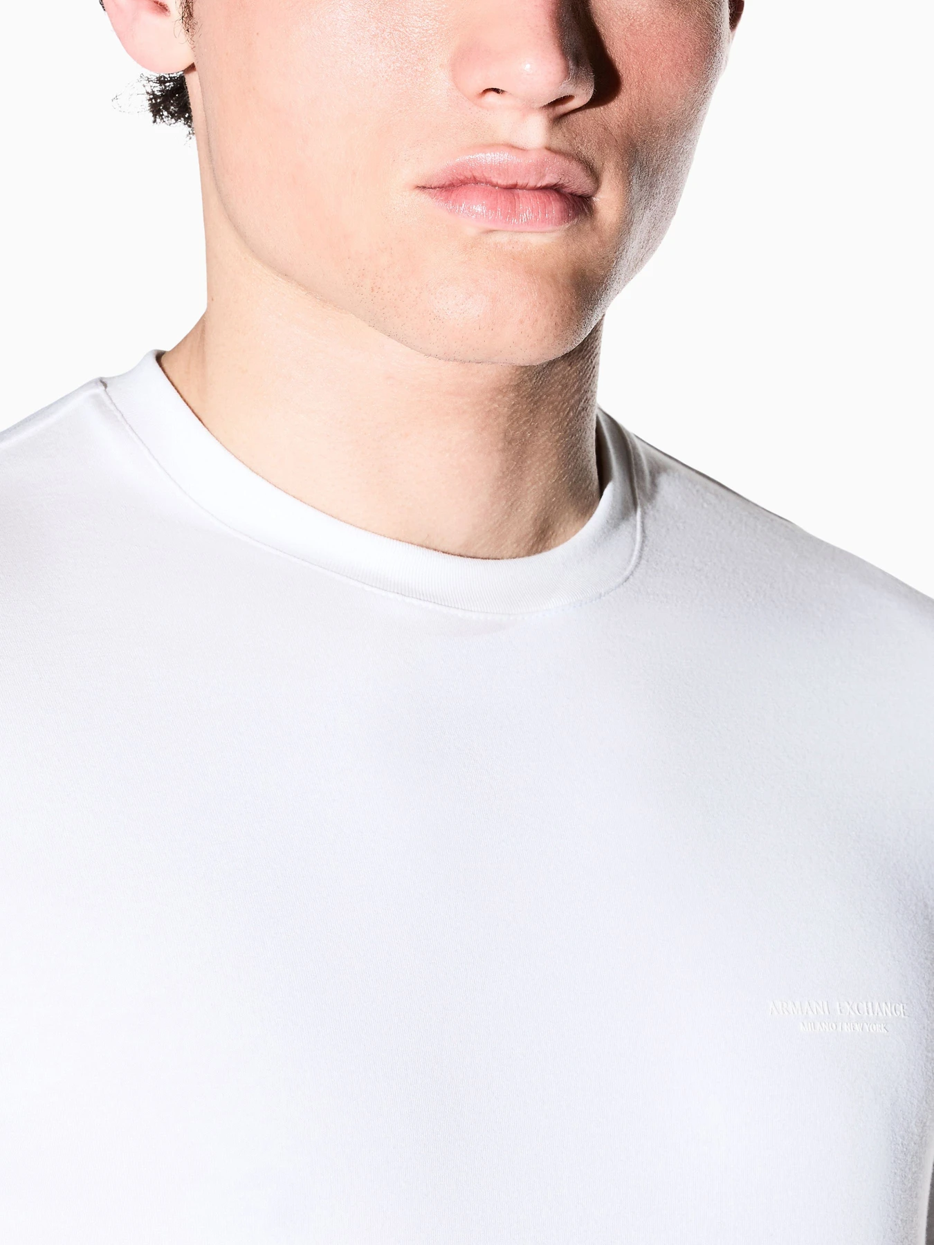 Футболки и поло Armani Exchange модель XM003141-AF26650-U0009 Фото