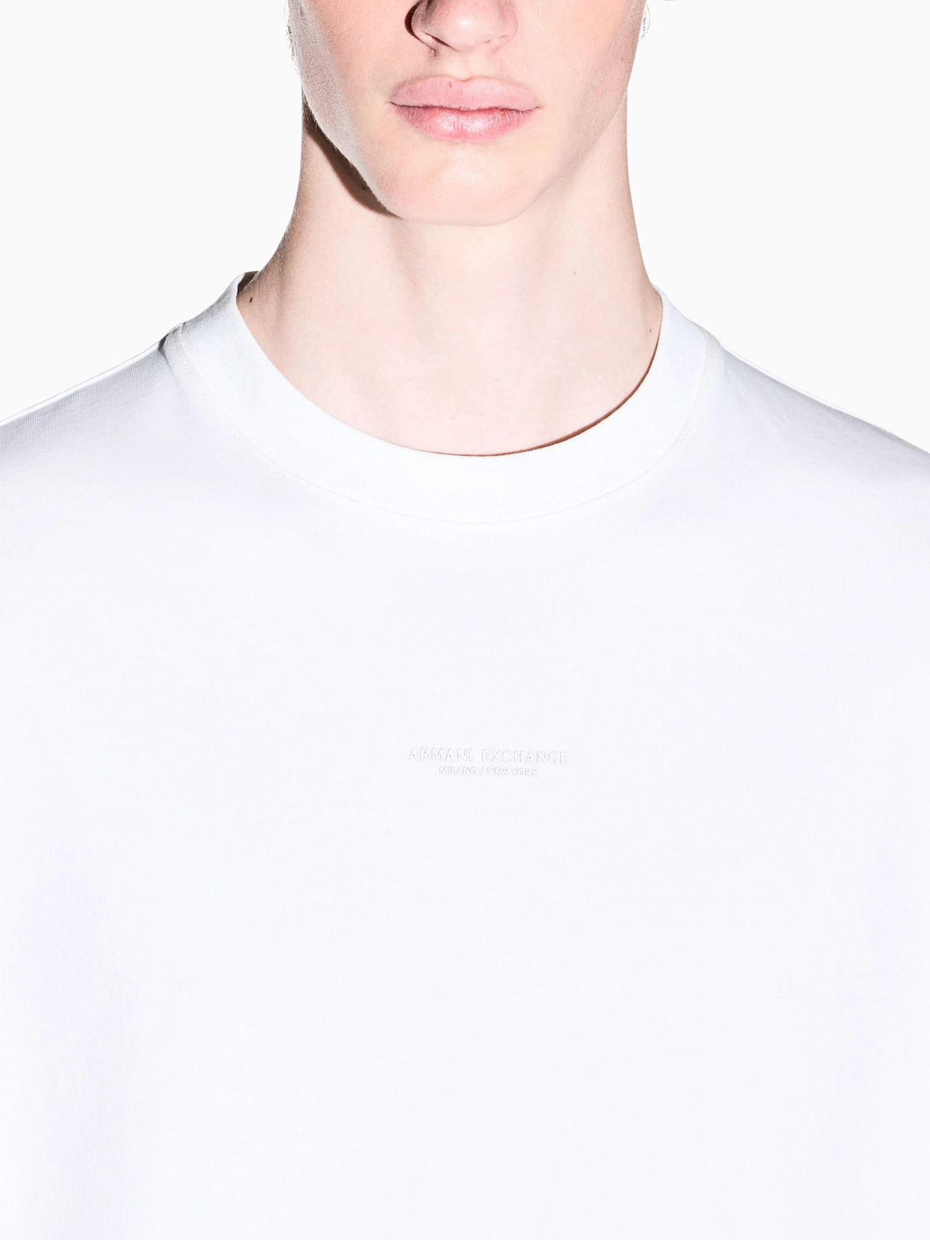 Футболки и поло Armani Exchange модель XM003560-AF28670-U0009 Фото
