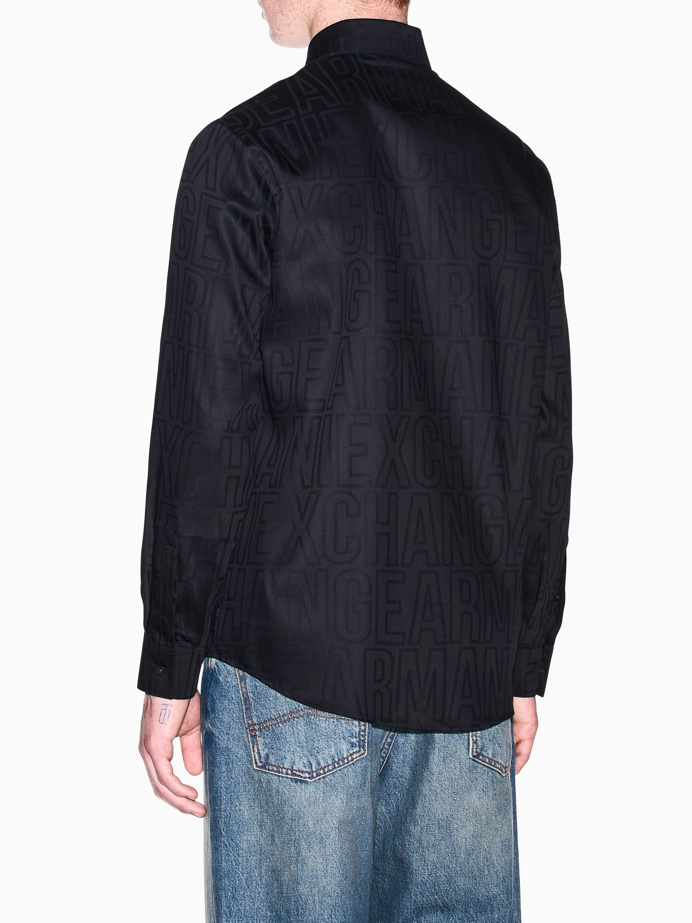 Сорочки Armani Exchange модель XM003244-AF13131-UC001 Фото