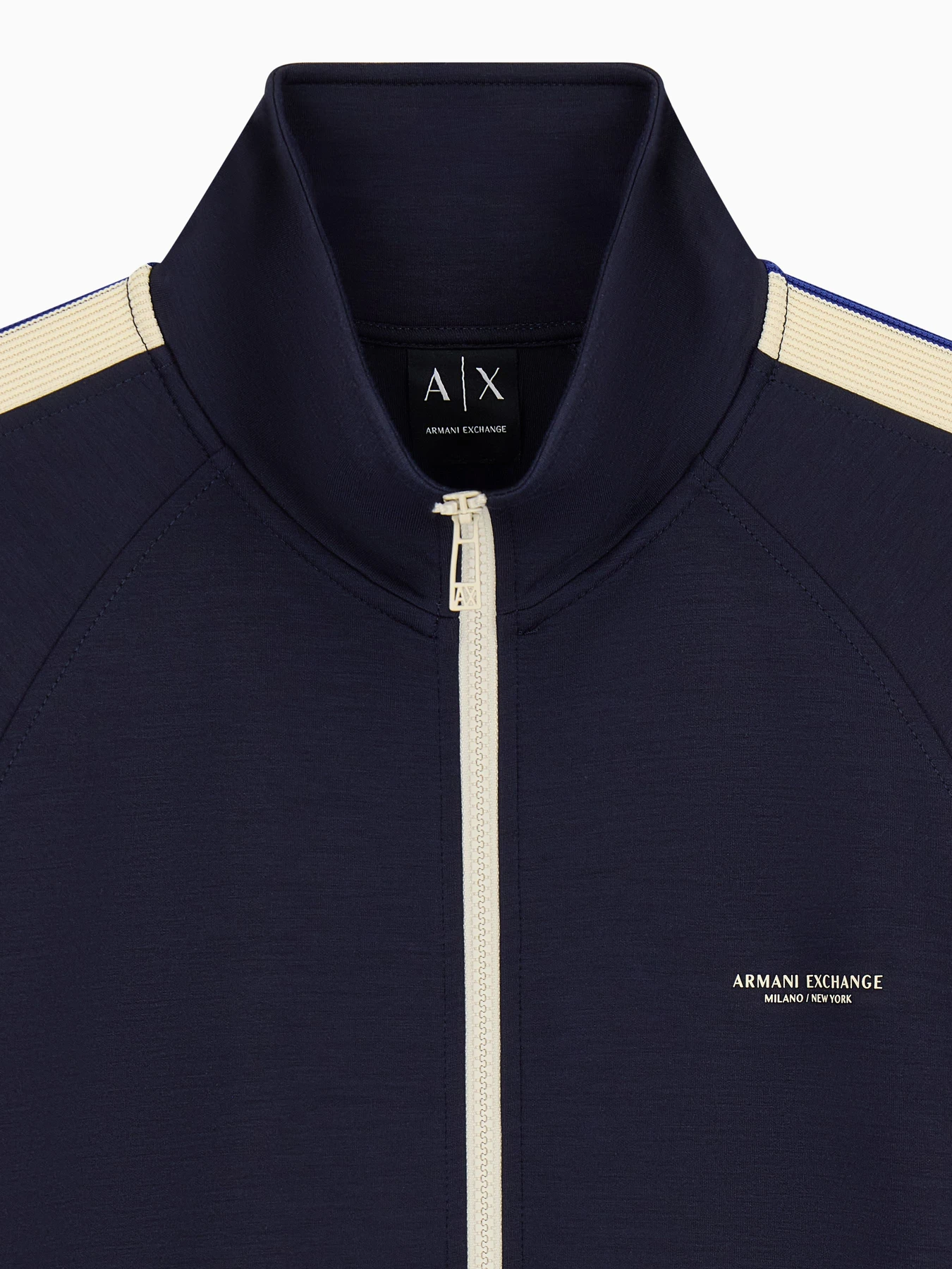Худи и свитшоты Armani Exchange модель XM002892-AF19936-UB101 Фото