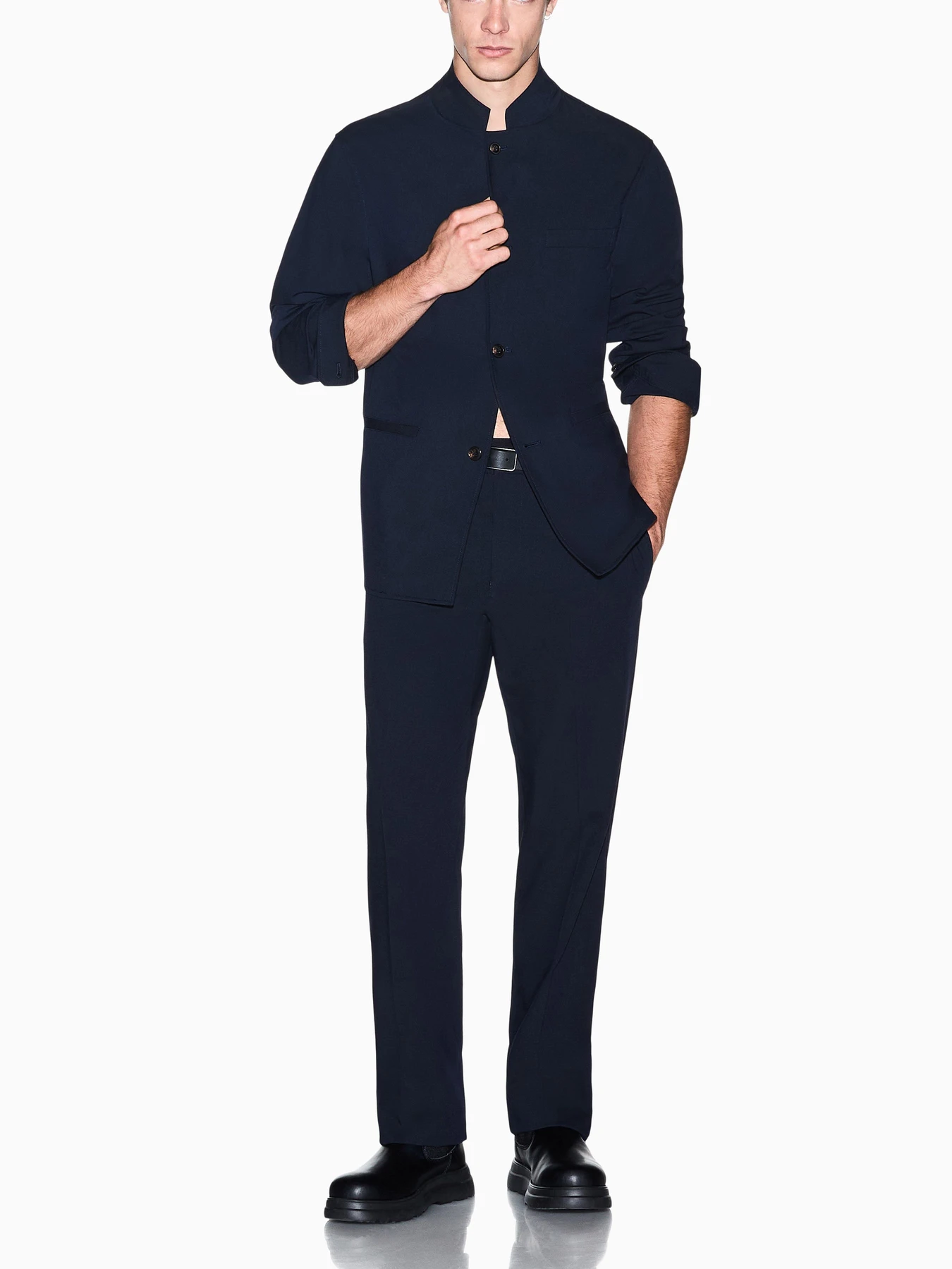 Пиджаки Armani Exchange модель XM003526-AF28320-UB101 Фото