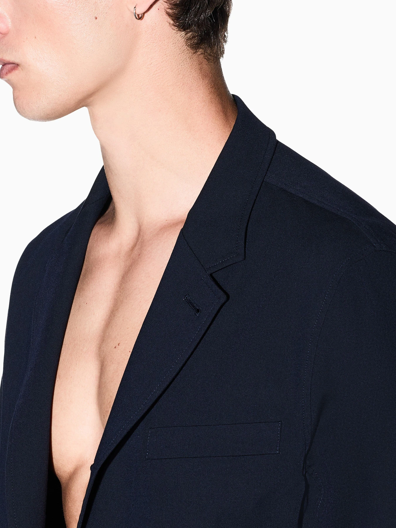 Пиджаки Armani Exchange модель XM003526-AF28320-UB101 Фото