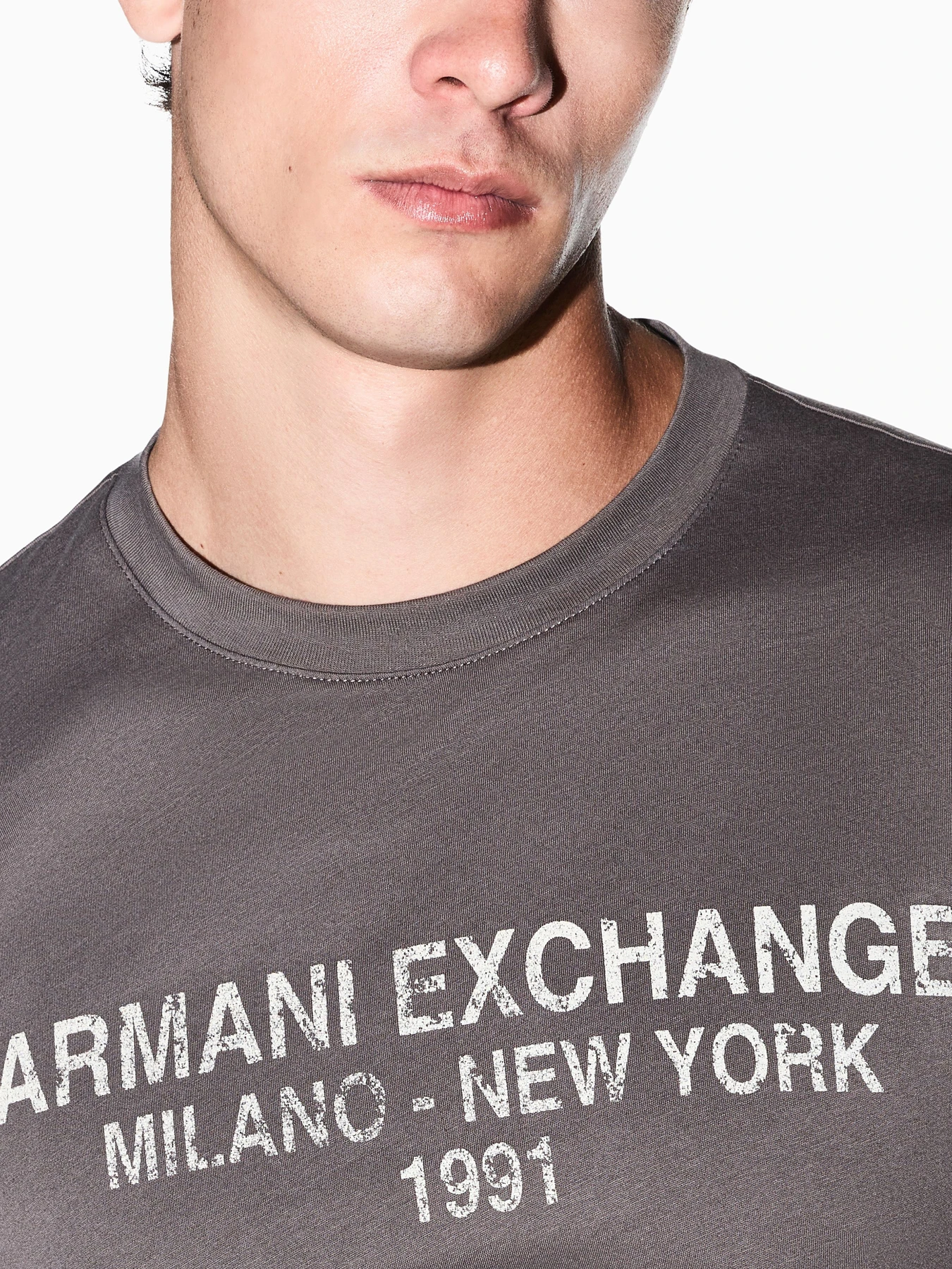Худи и свитшоты Armani Exchange модель XM003579-AF10358-M6404 Худи и свитшоты Armani Exchange модель XM003579-AF10358-M6404 Фото