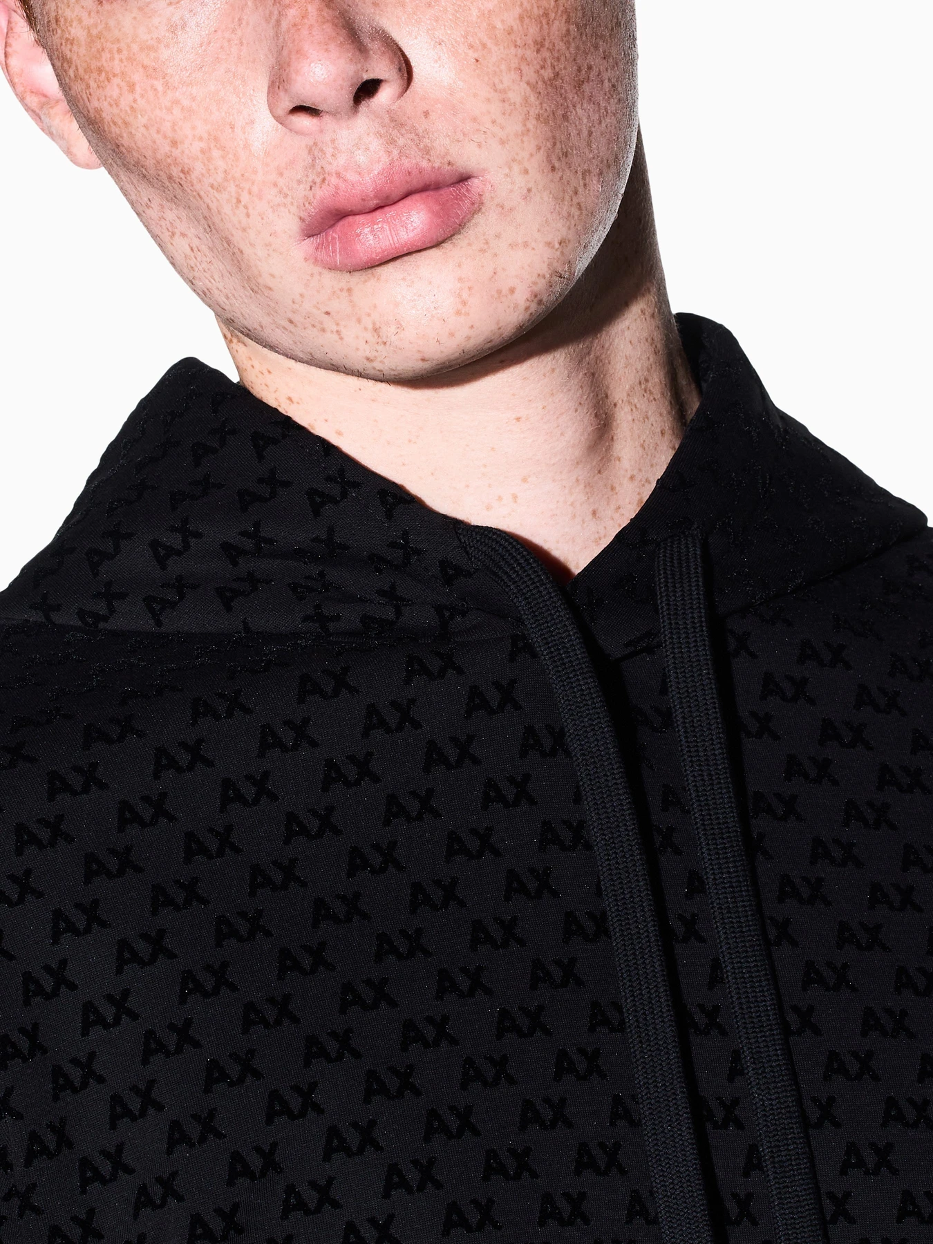 Худі та світшоти Armani Exchange модель XM002903-AF10818-UC001 Худі та світшоти Armani Exchange модель XM002903-AF10818-UC001 Фото