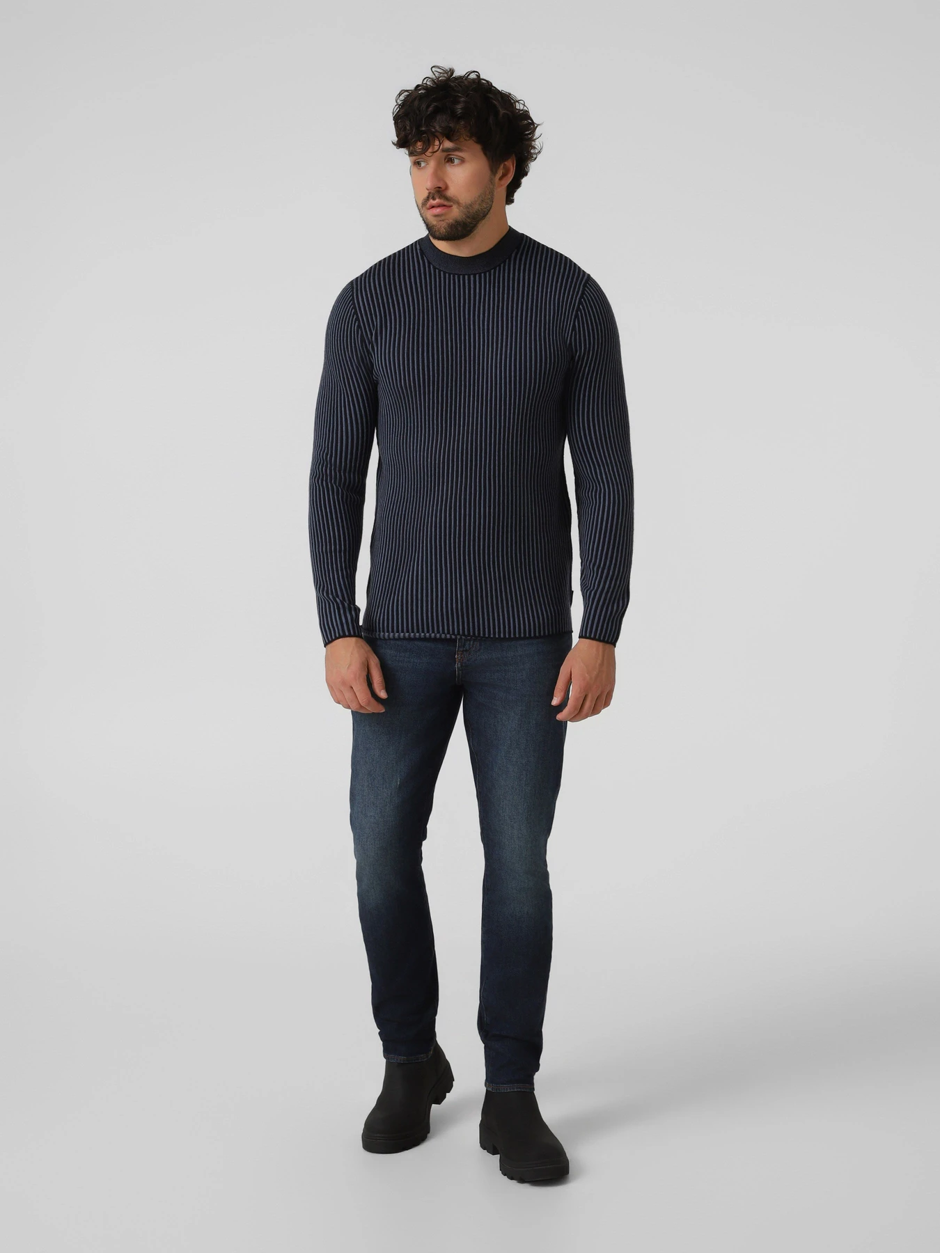 Свитеры и кардиганы Armani Exchange модель XM002723-AF11965-MB758 Фото