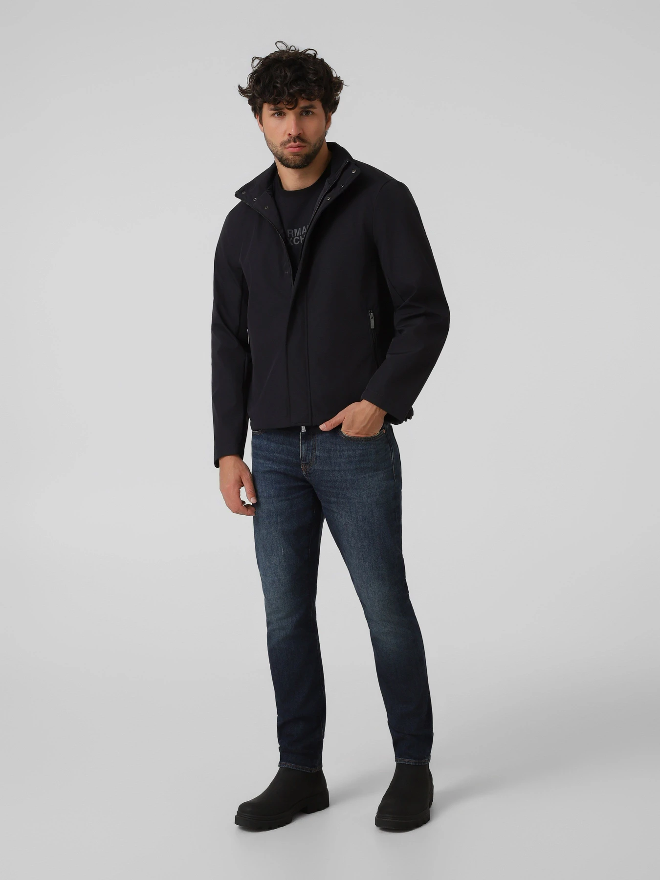 Куртки и дубленки Armani Exchange модель XM001579-AF16926-UB101 Фото
