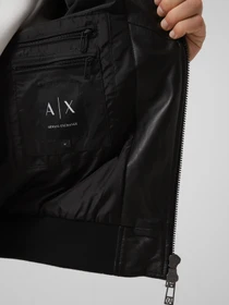 Куртки та дублянки Armani Exchange модель XM003354-AF27323-UC001 Фото