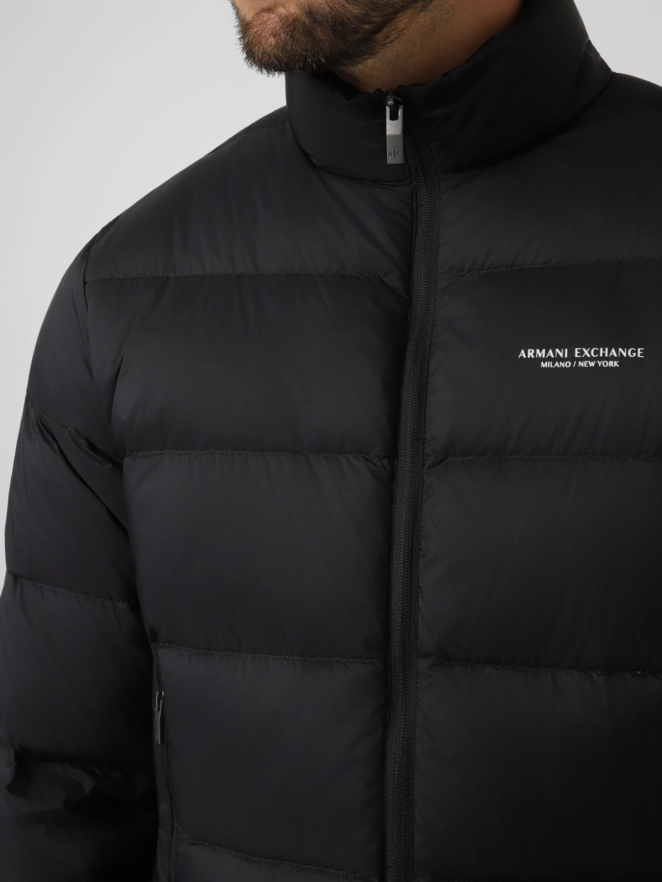 Куртки и дубленки Armani Exchange модель XM001575-AF16927-UC001 Куртки и дубленки Armani Exchange модель XM001575-AF16927-UC001 Фото