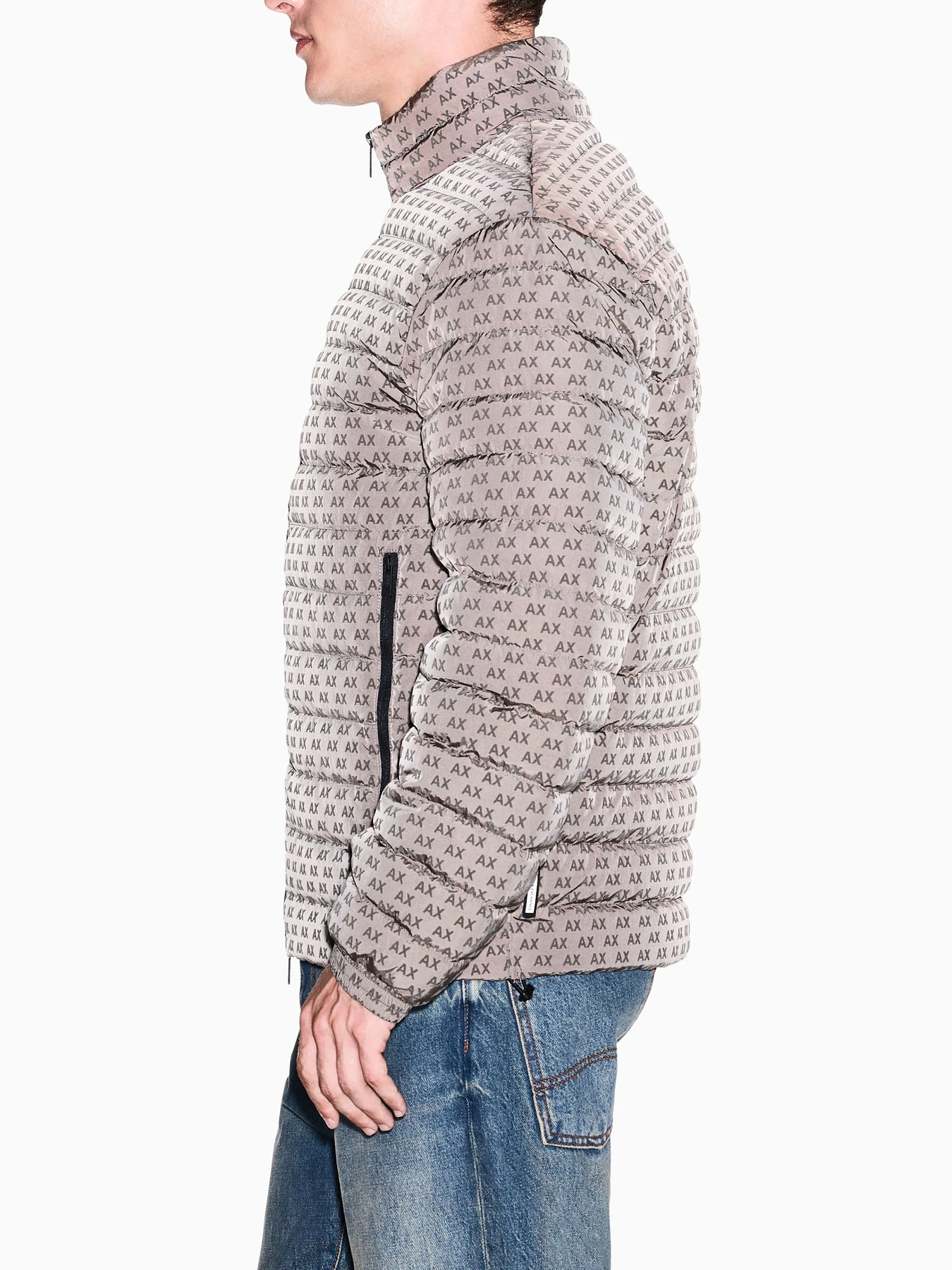 Куртки и дубленки Armani Exchange модель XM003510-AF19870-U6125 Куртки и дубленки Armani Exchange модель XM003510-AF19870-U6125 Фото