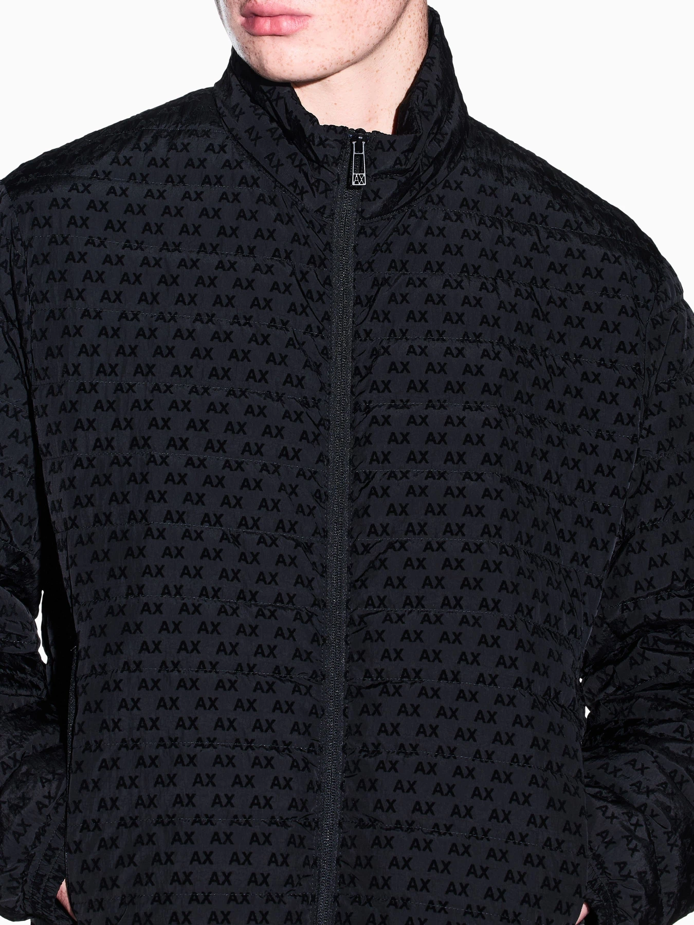 Куртки и дубленки Armani Exchange модель XM003510-AF19870-UC001 Куртки и дубленки Armani Exchange модель XM003510-AF19870-UC001 Фото