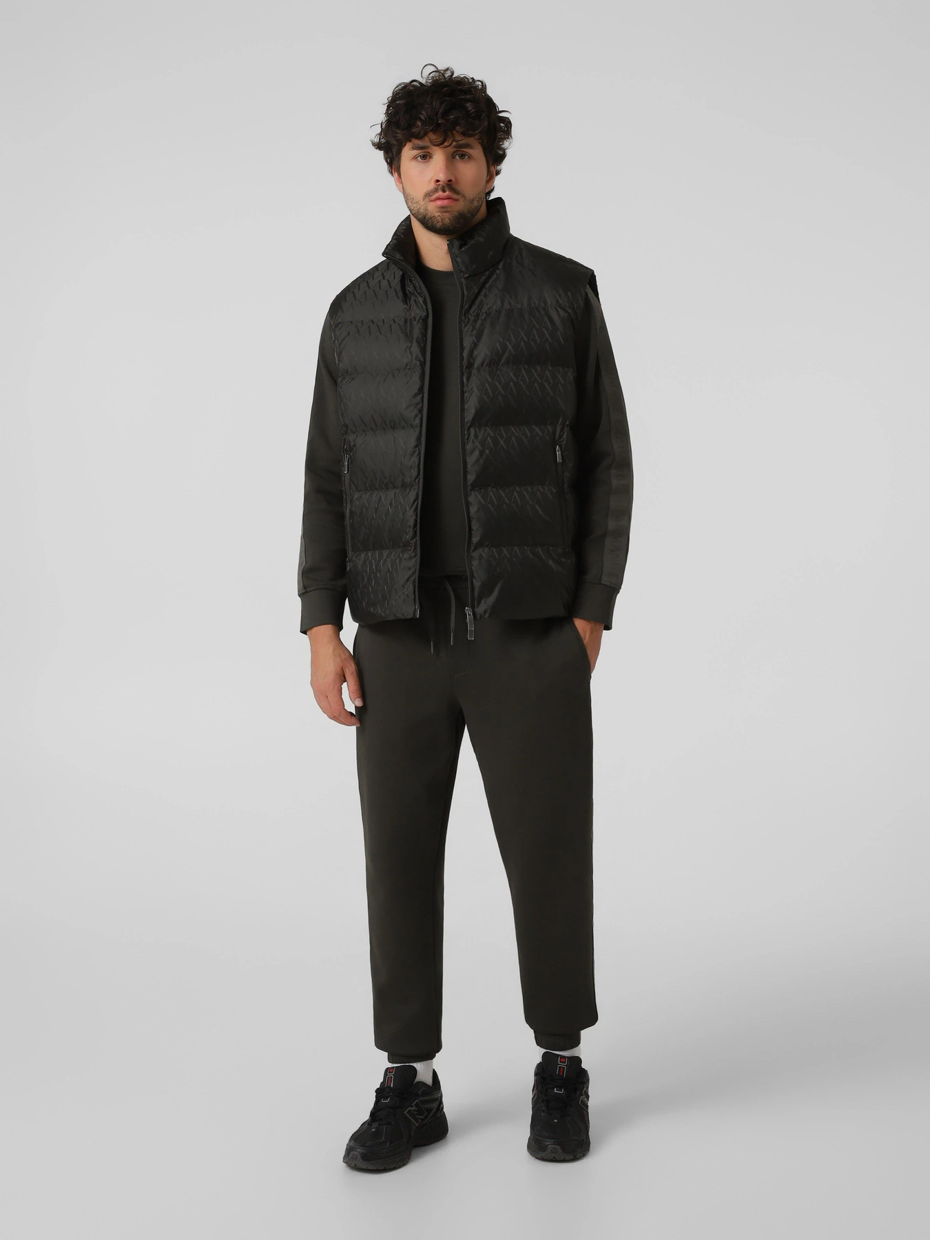Куртки та дублянки Armani Exchange модель XM001581-AF16628-U8123 Куртки та дублянки Armani Exchange модель XM001581-AF16628-U8123 Фото