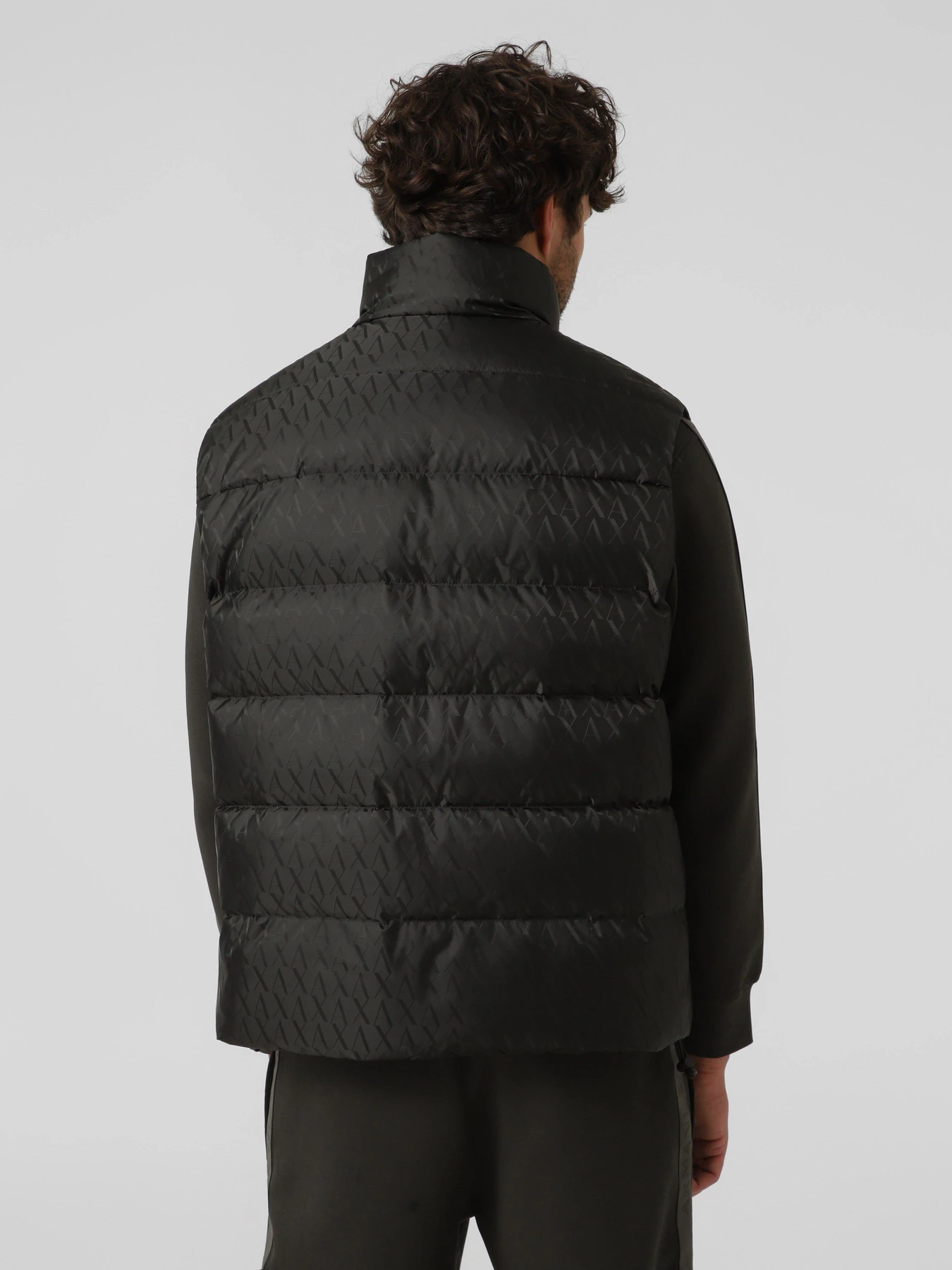Куртки та дублянки Armani Exchange модель XM001581-AF16628-U8123 Куртки та дублянки Armani Exchange модель XM001581-AF16628-U8123 Фото