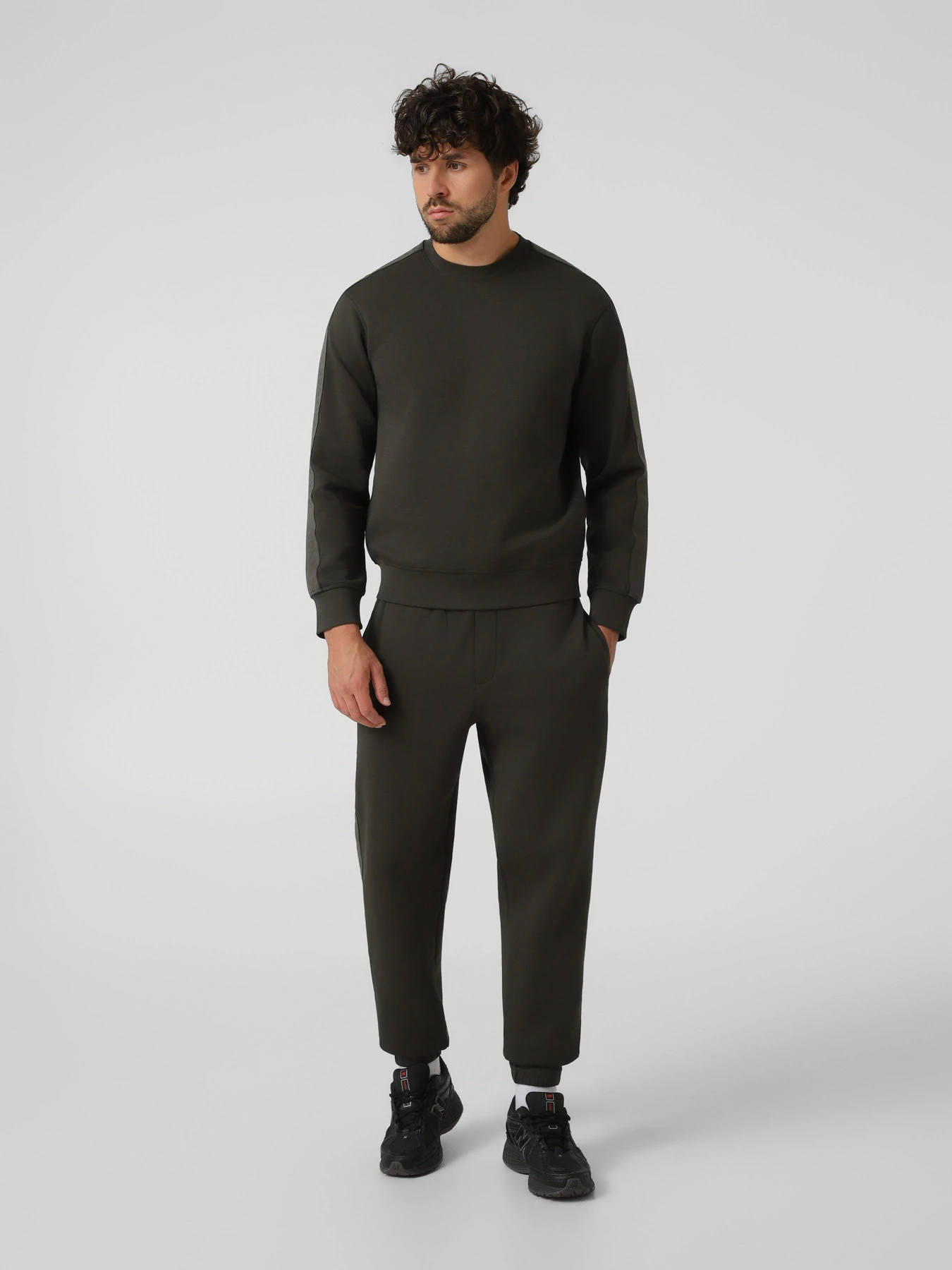 Худі та світшоти Armani Exchange модель XM001296-AF10818-U8123 Фото