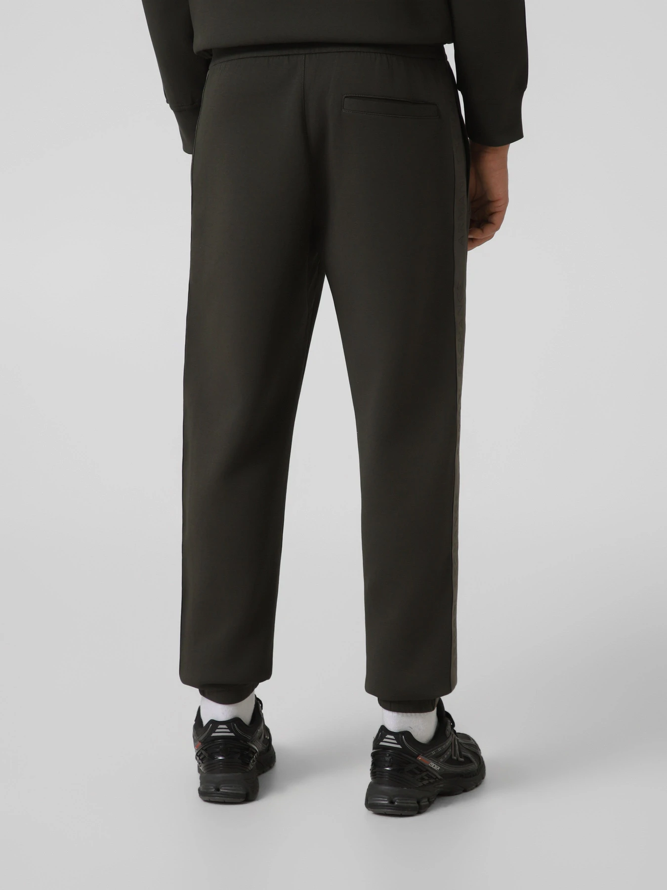 Штани Armani Exchange модель XM001301-AF10818-U8123 Штани Armani Exchange модель XM001301-AF10818-U8123 Фото