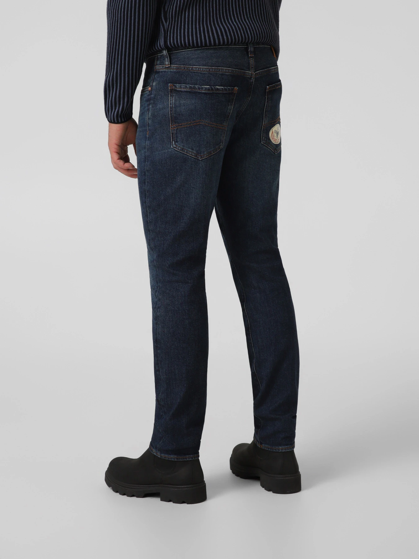 Джинси Armani Exchange модель XM000070-AF29247-MB010 Фото
